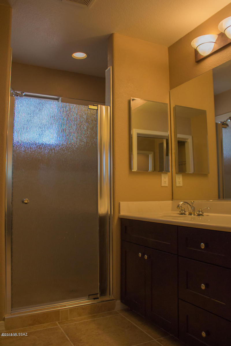 Rancho Del Lago (466-540) - Residential Lease