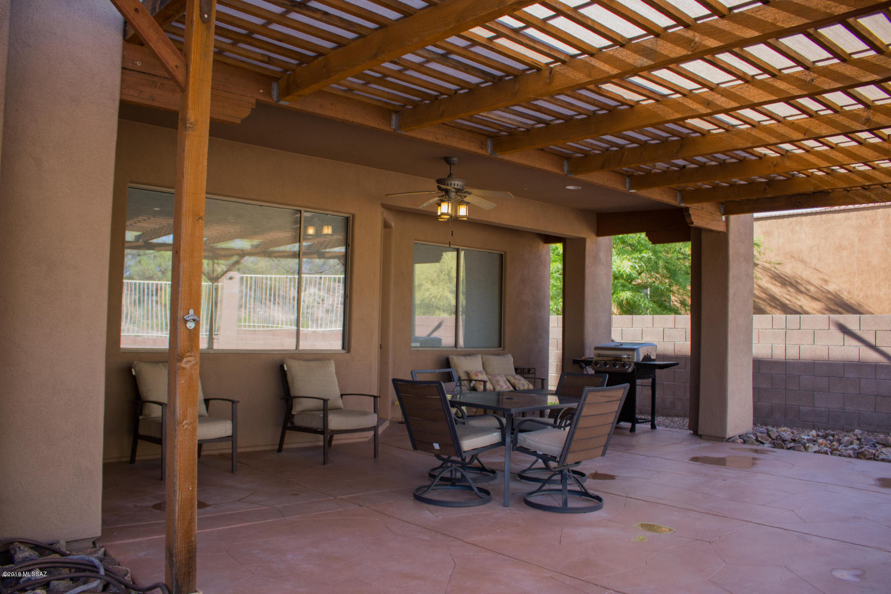 Rancho Del Lago (466-540) - Residential Lease