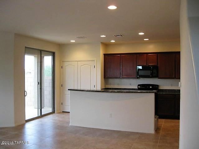Riverside Crossing (1-133) - Residential Lease