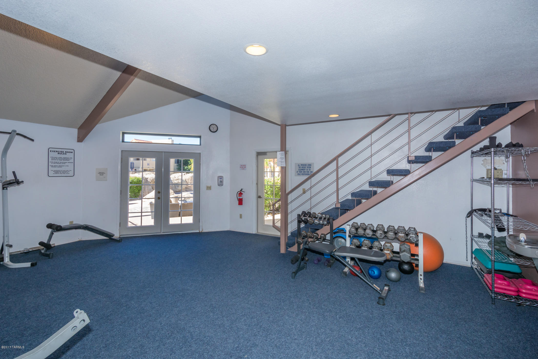 Twelve Hundred River Rd Condos - Residential