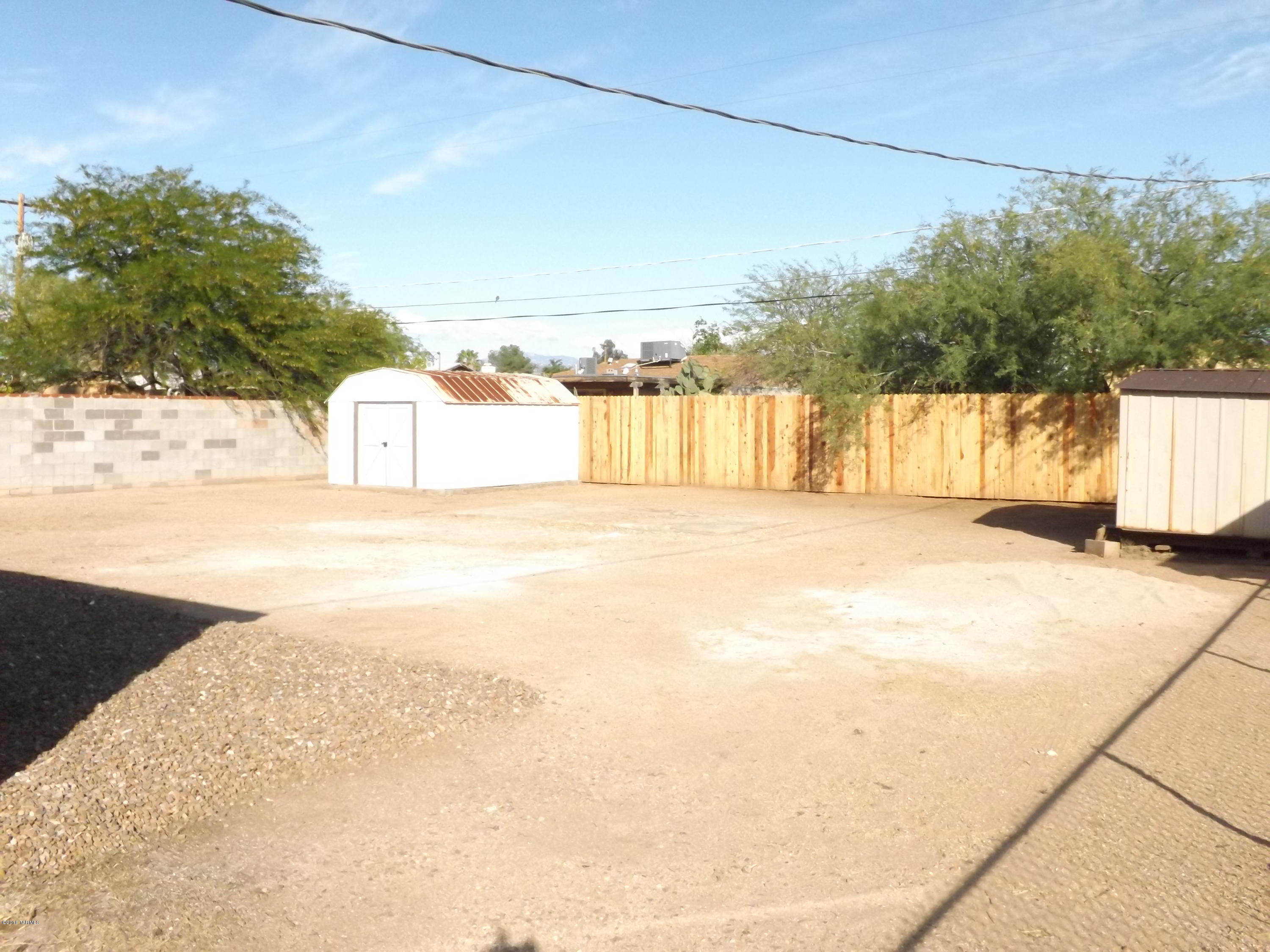 Country Club Park - Residential