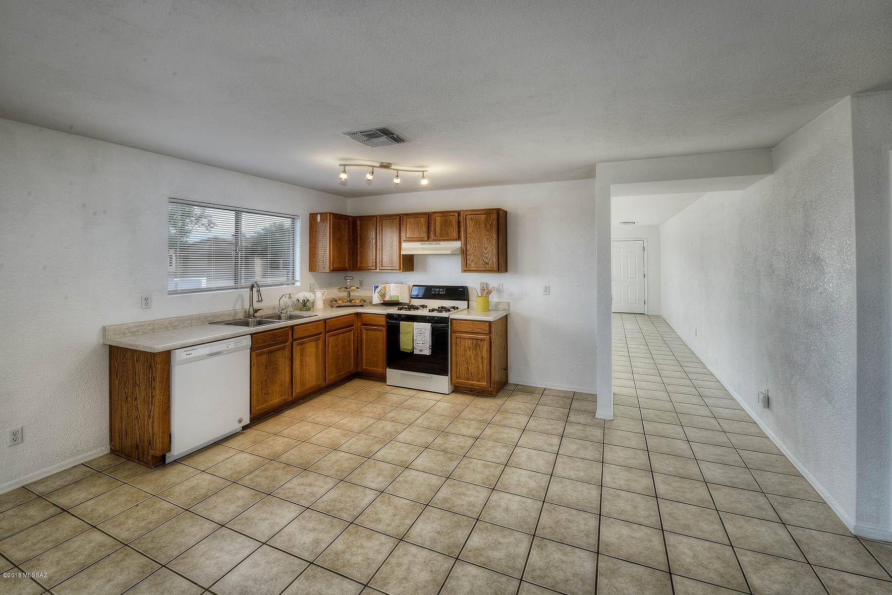 Fairway Groves (420-460) - Residential
