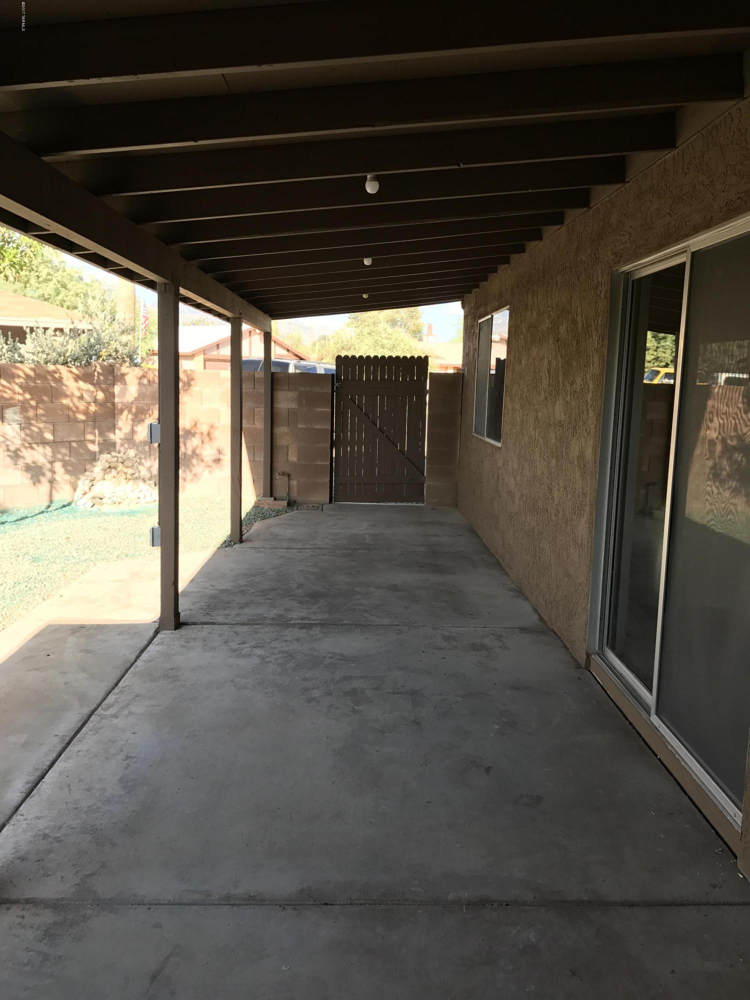 Casas Del Oeste (233-280) - Residential