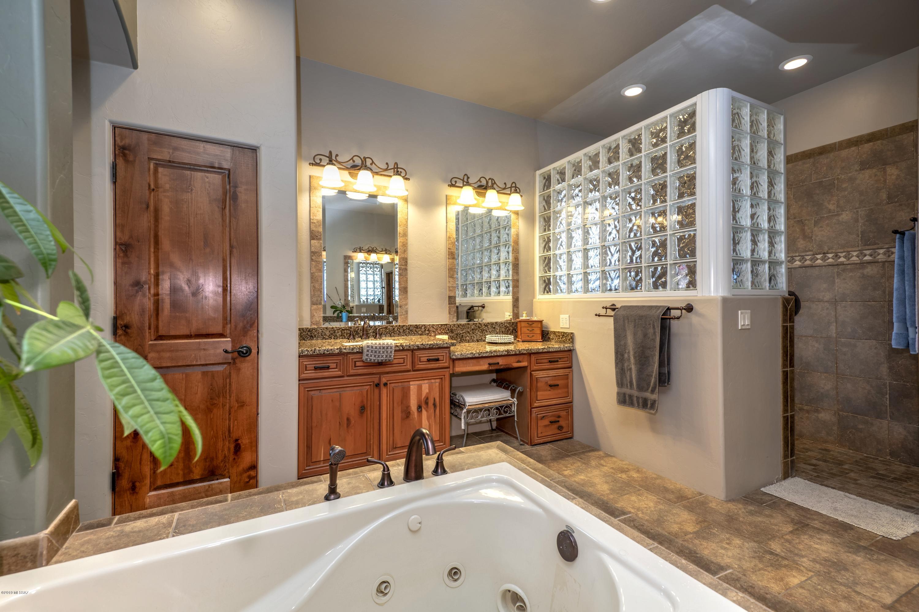 Coyote Creek (1-395) - Residential