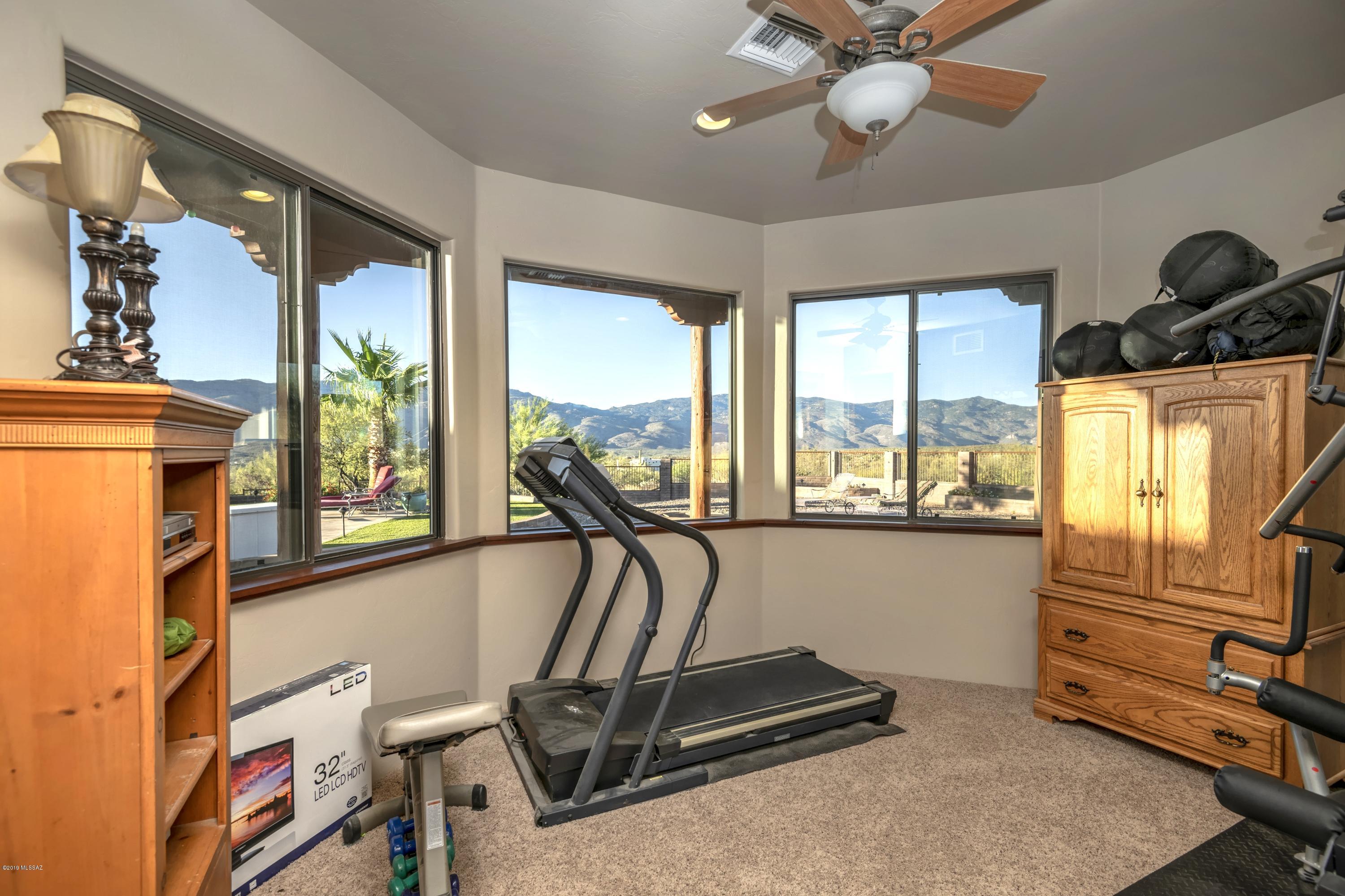 Coyote Creek (1-395) - Residential