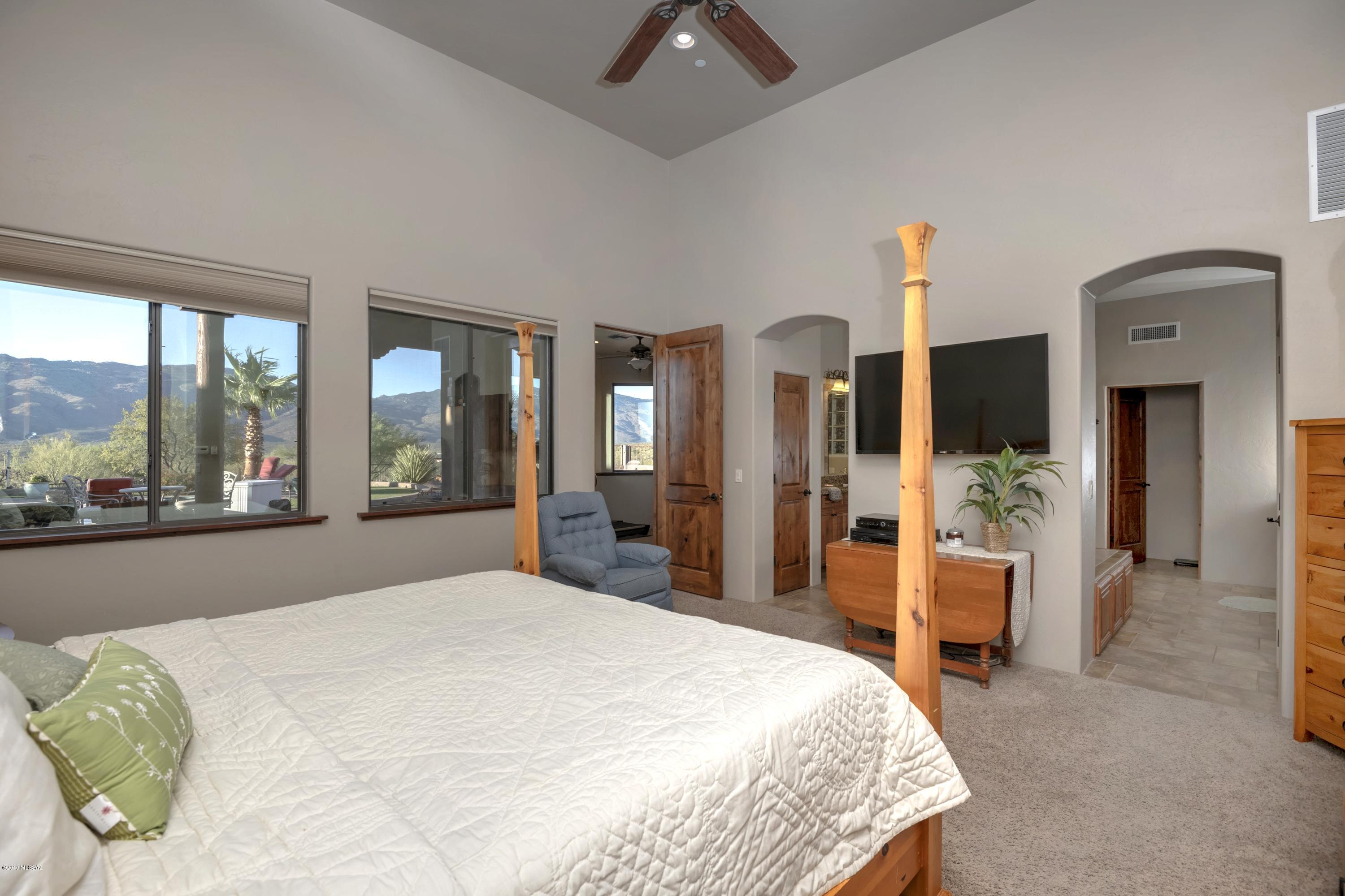 Coyote Creek (1-395) - Residential