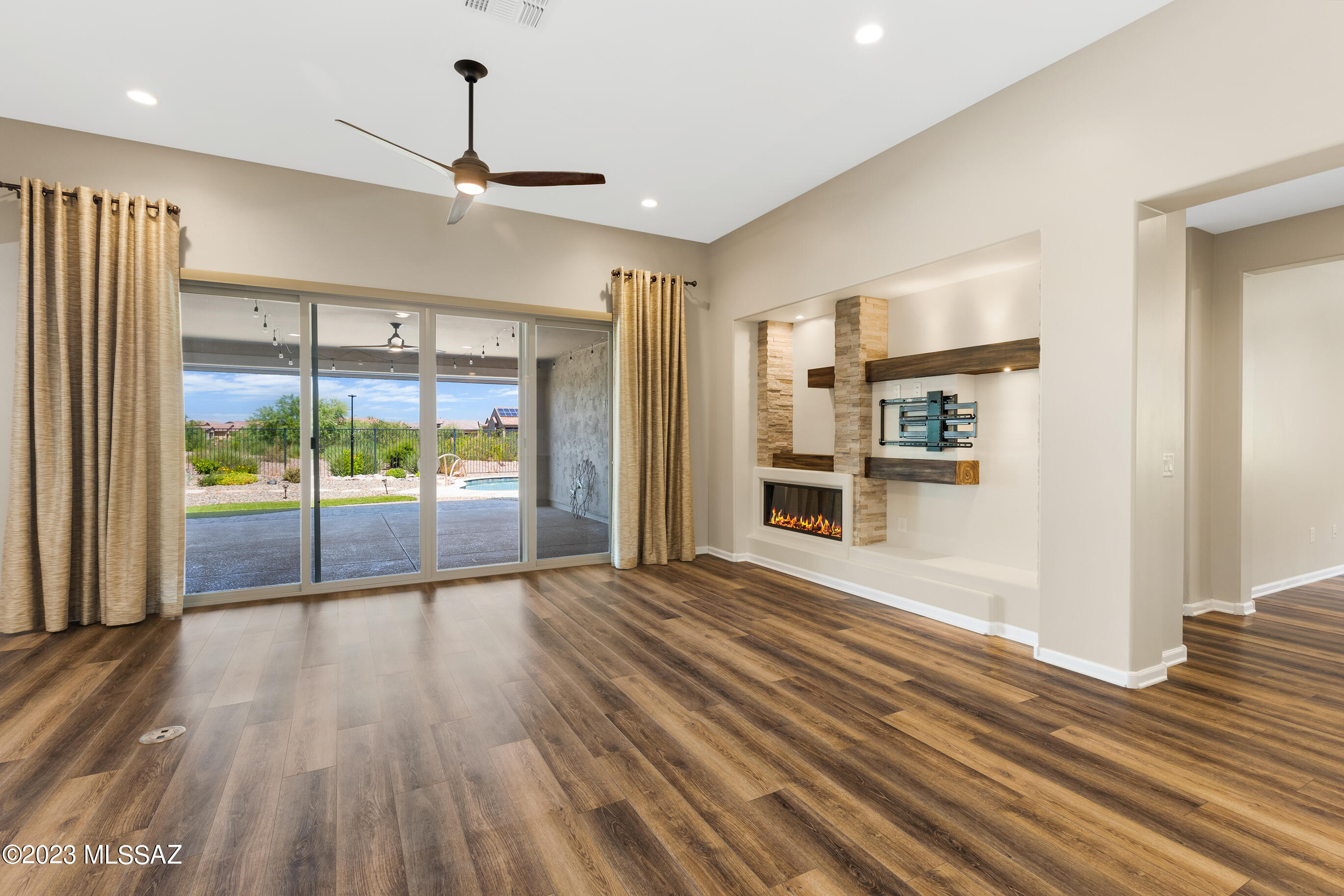 Saddlebrooke Ranch - Residential