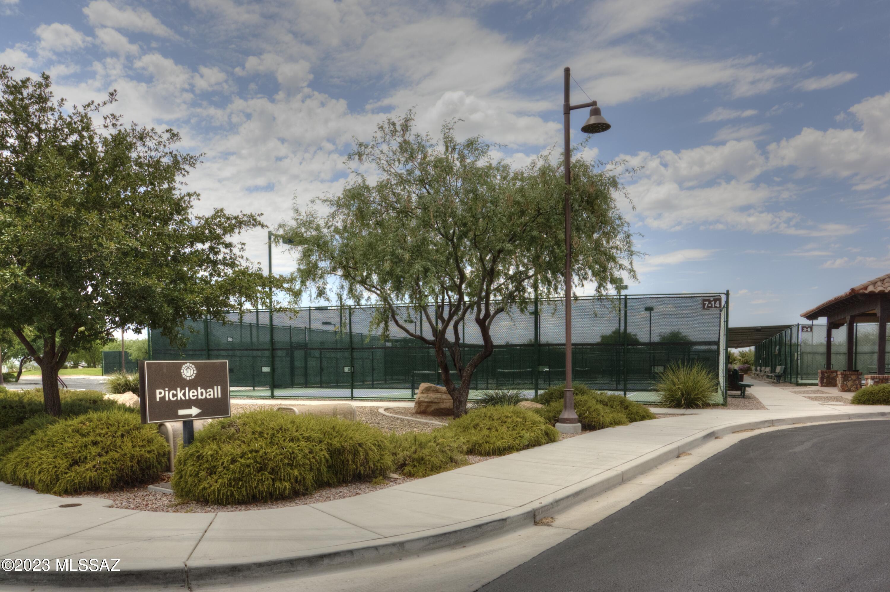 Saddlebrooke Ranch - Residential