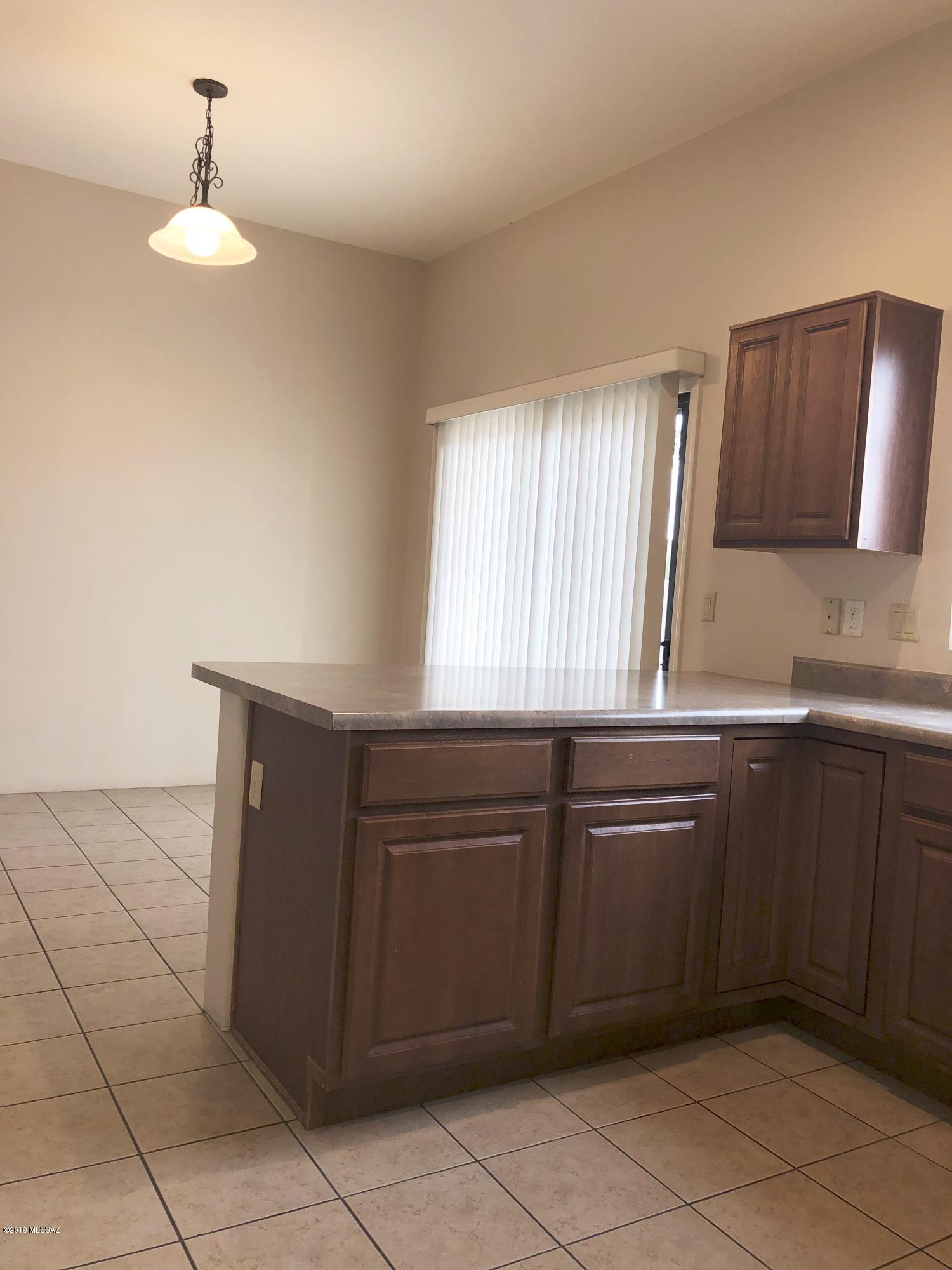 Paseo Estrella (1-104) - Residential