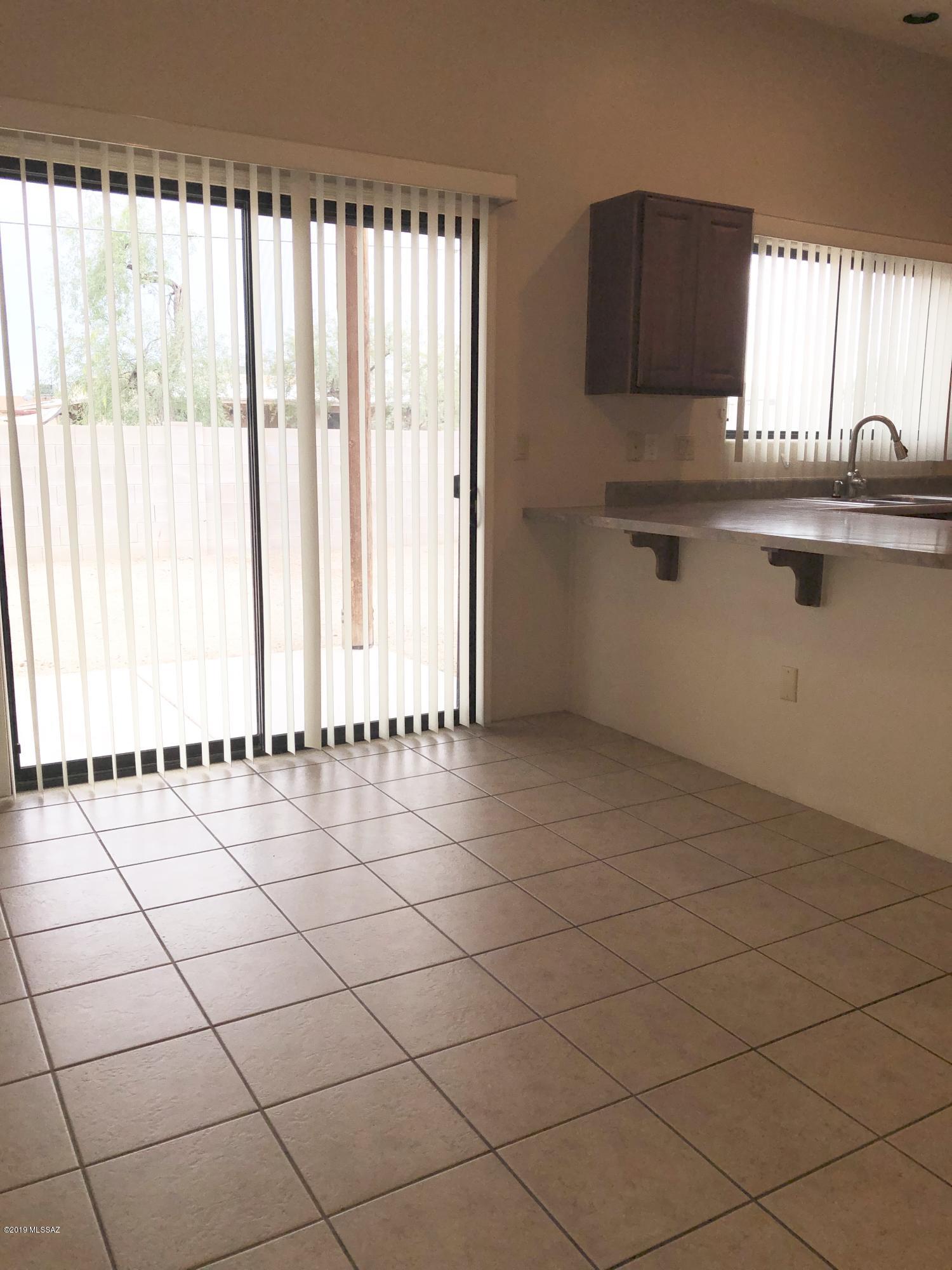 Paseo Estrella (1-104) - Residential