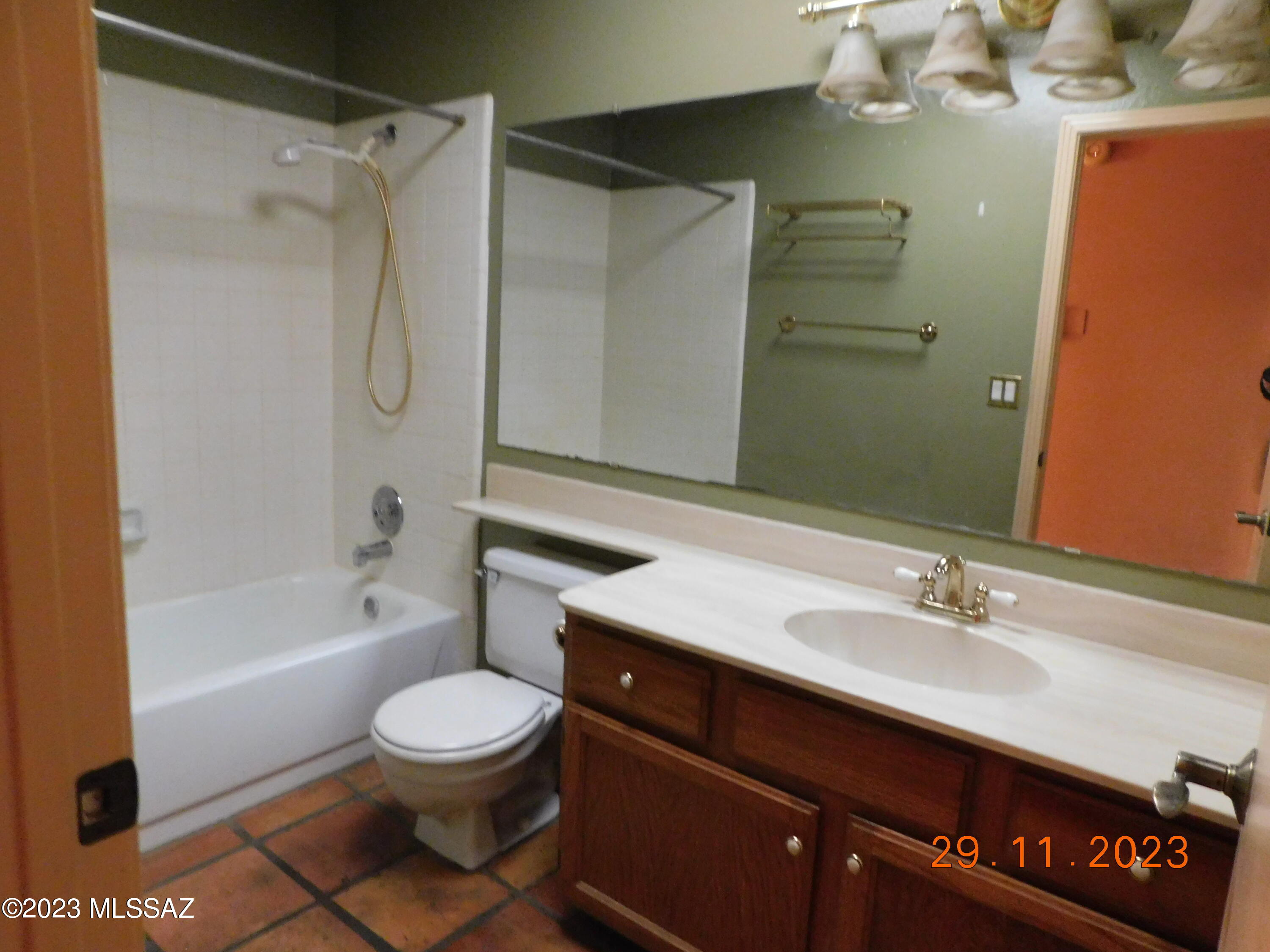Paseo Vista (1-234) - Residential