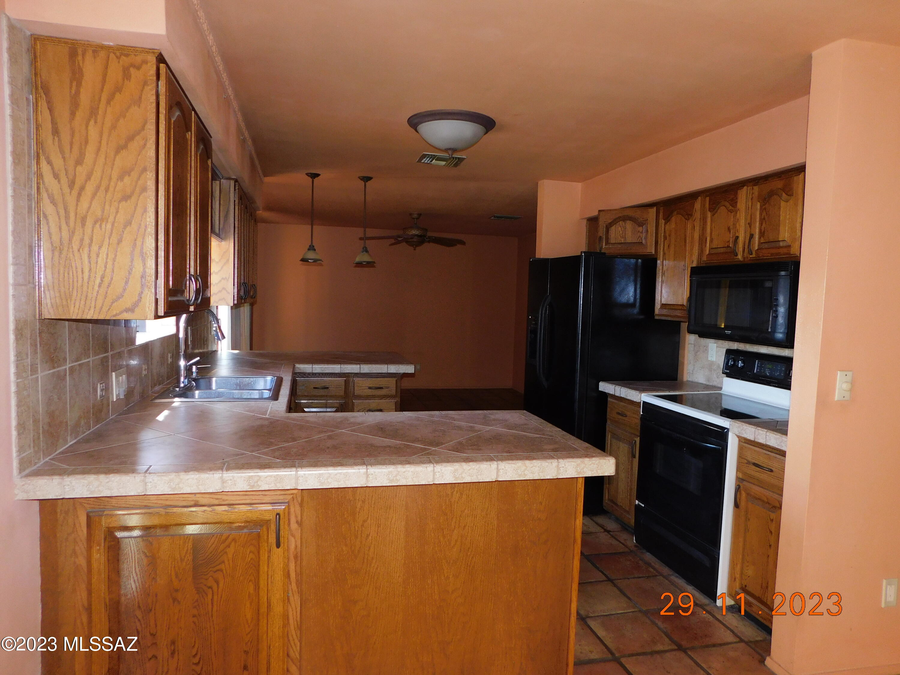 Paseo Vista (1-234) - Residential
