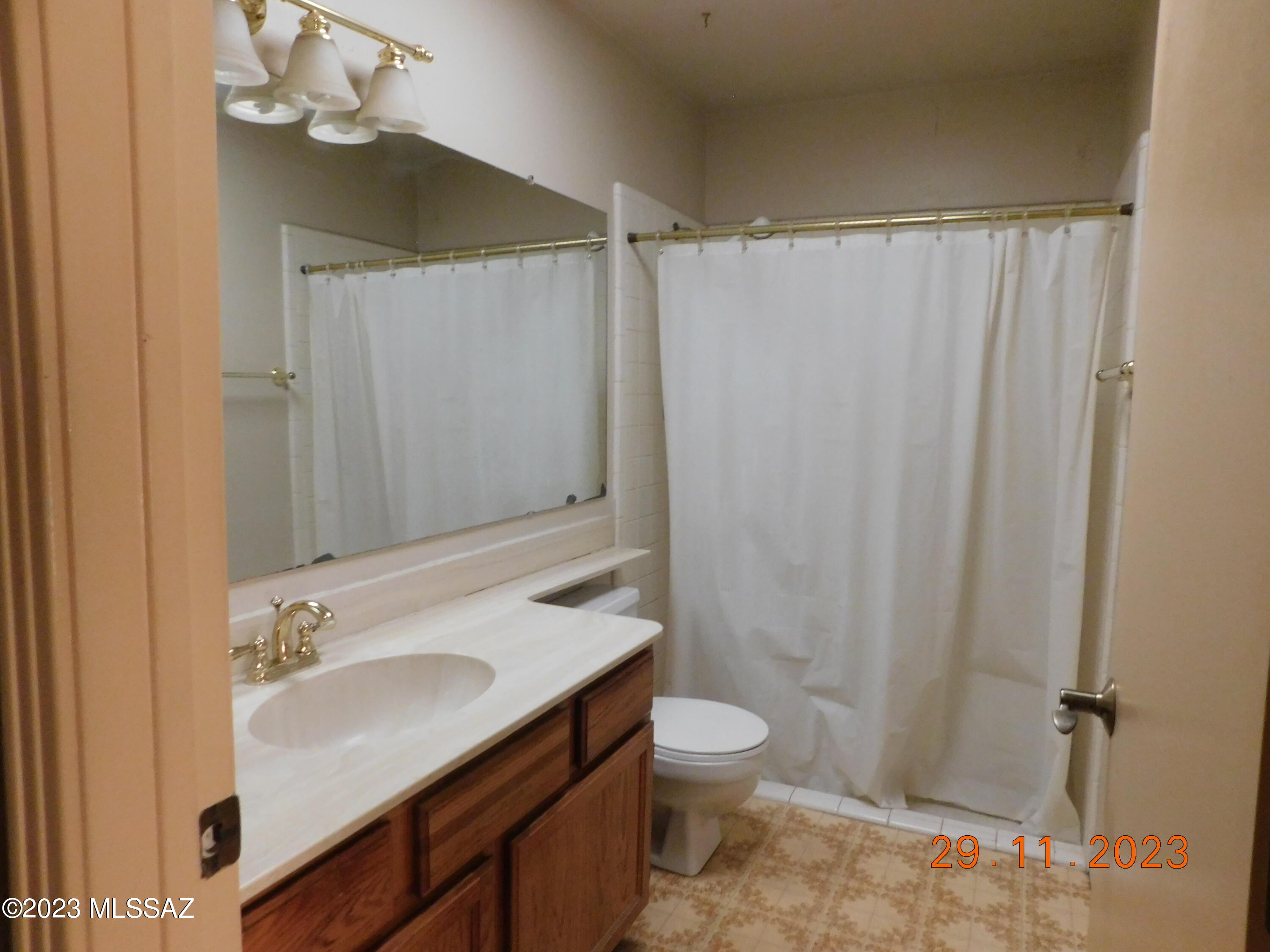 Paseo Vista (1-234) - Residential