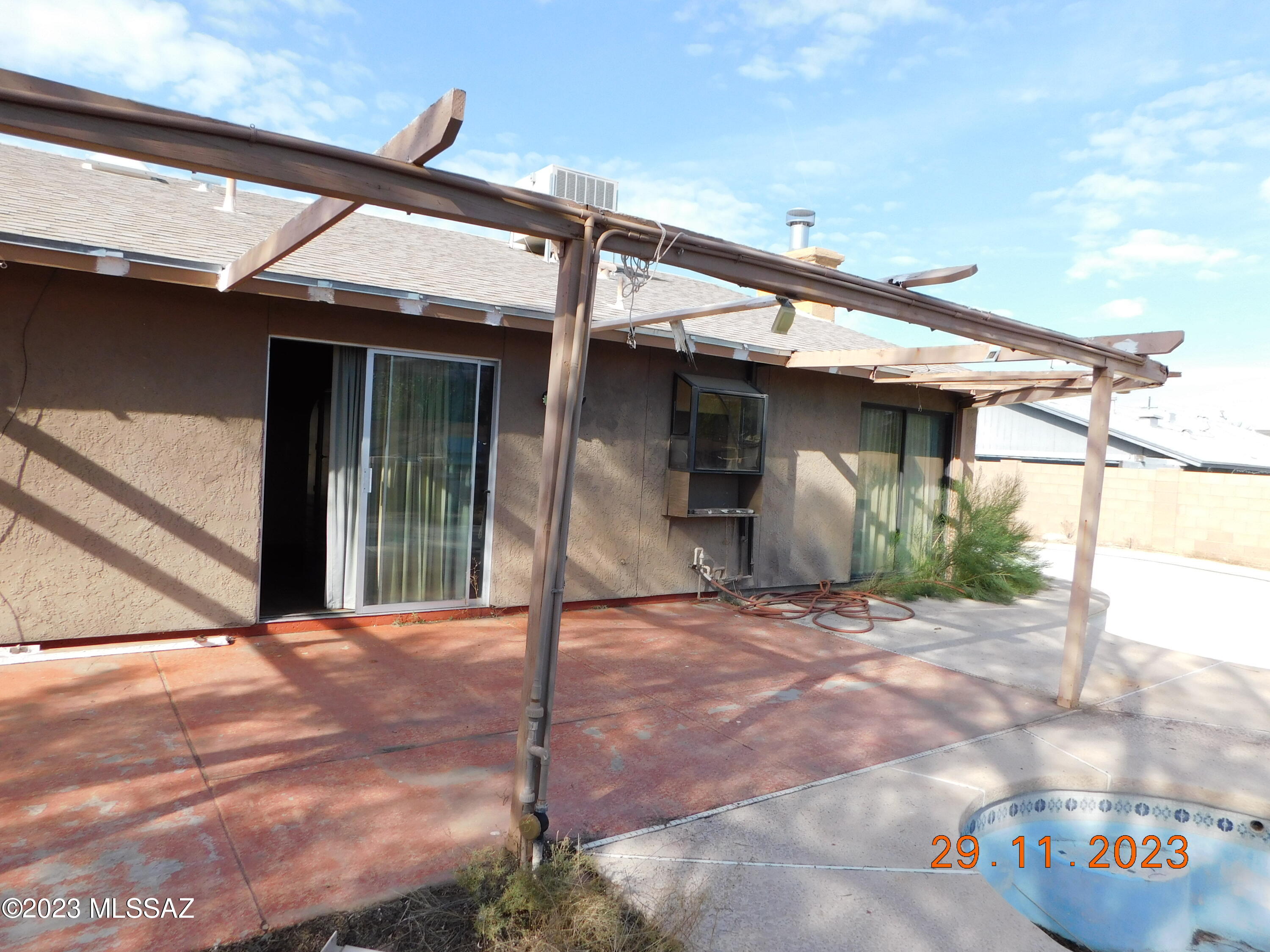 Paseo Vista (1-234) - Residential