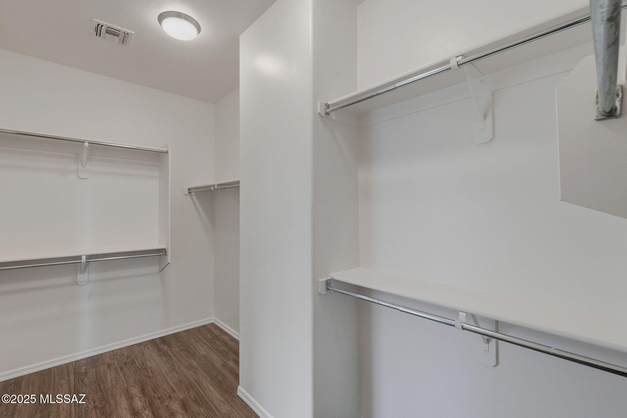 Lago Sereno (1-99) - Residential