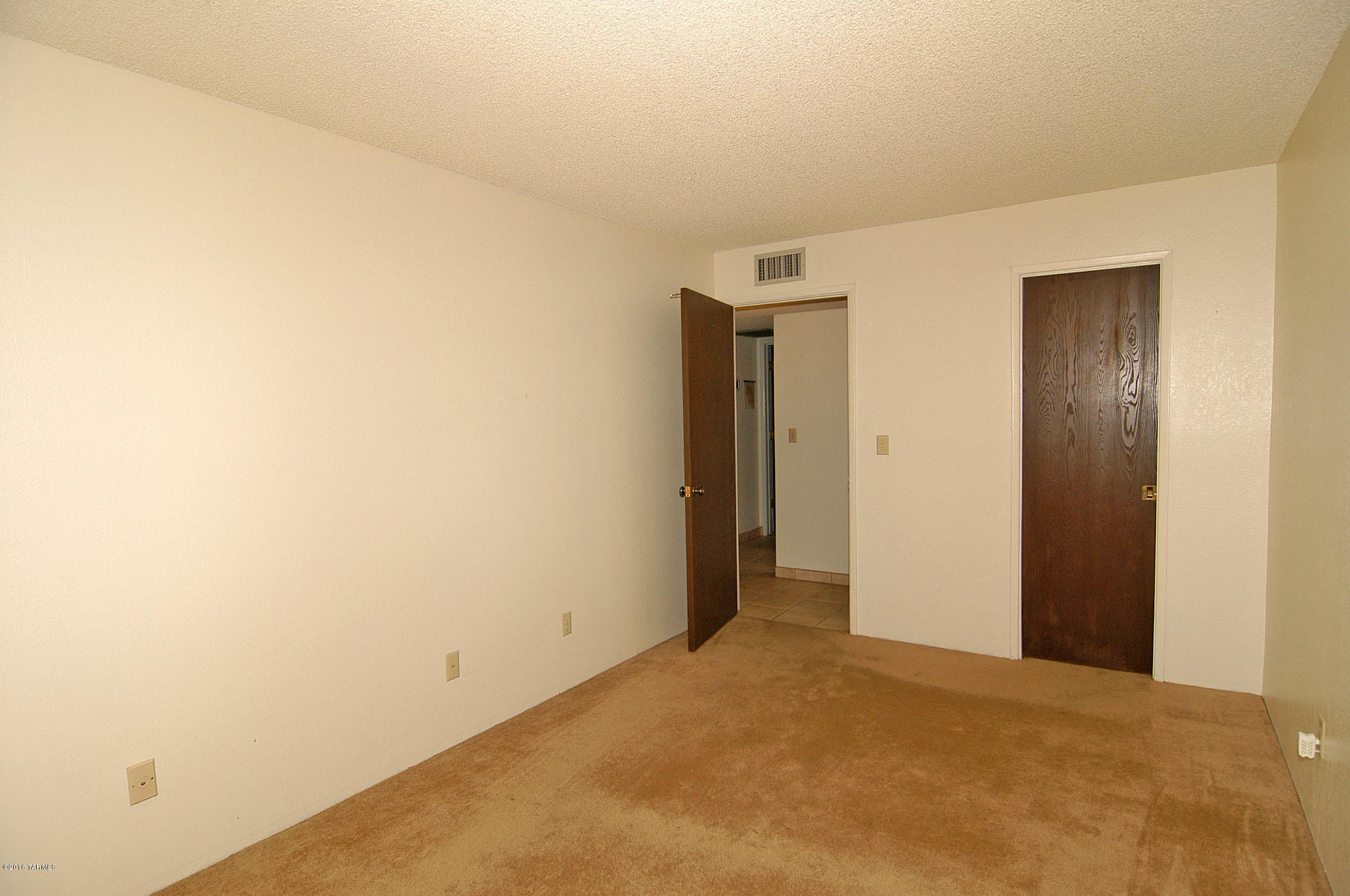 McCormick Place Twnhms Blk II (1-114) - Residential