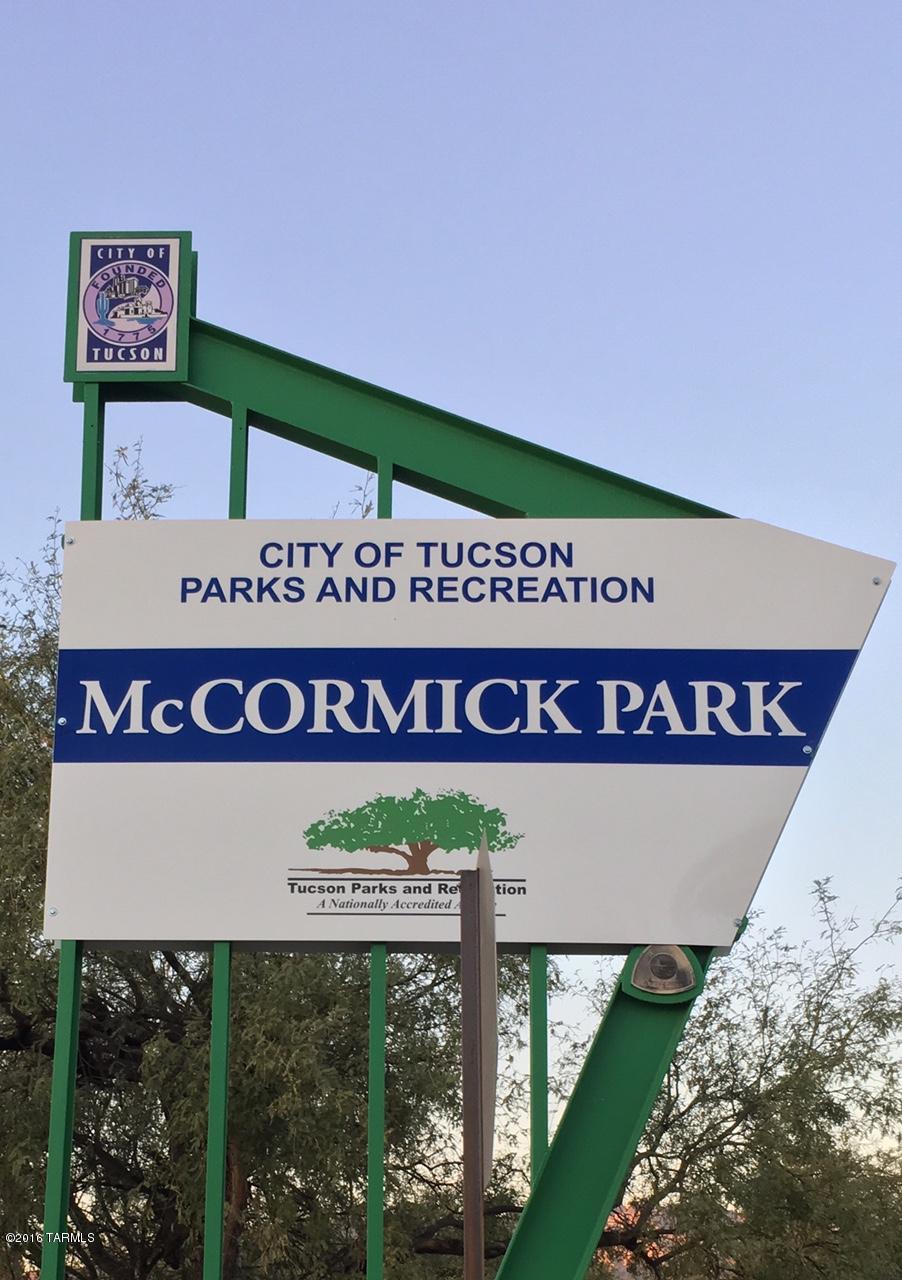 McCormick Place Twnhms Blk II (1-114) - Residential