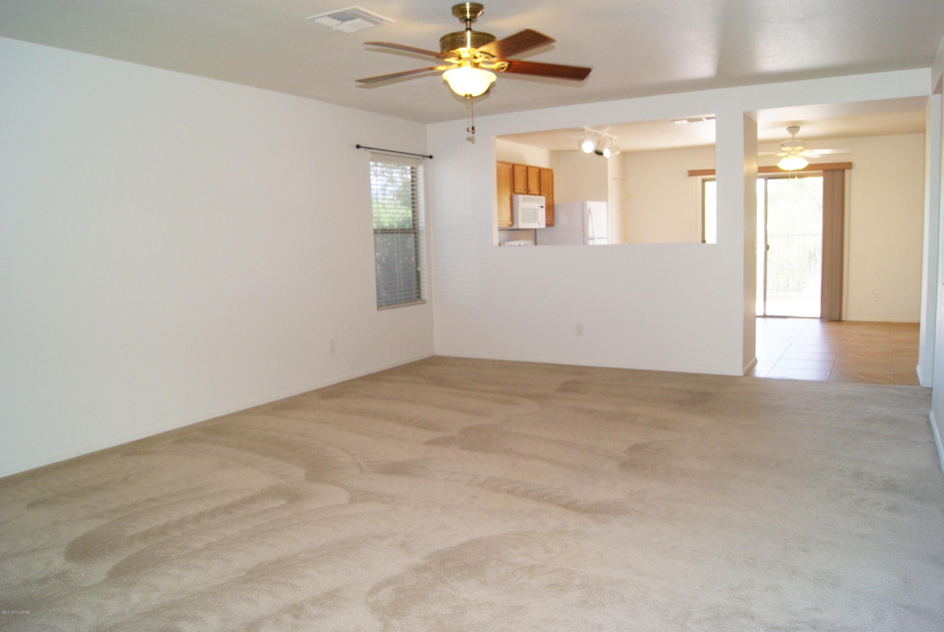 Arizona La Victoria (1-131) - Residential Lease