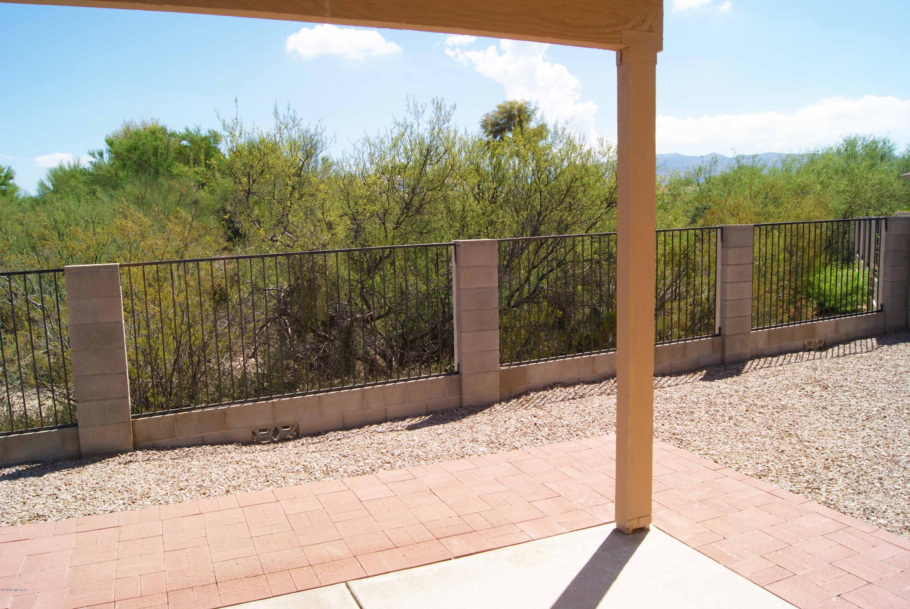 Arizona La Victoria (1-131) - Residential Lease