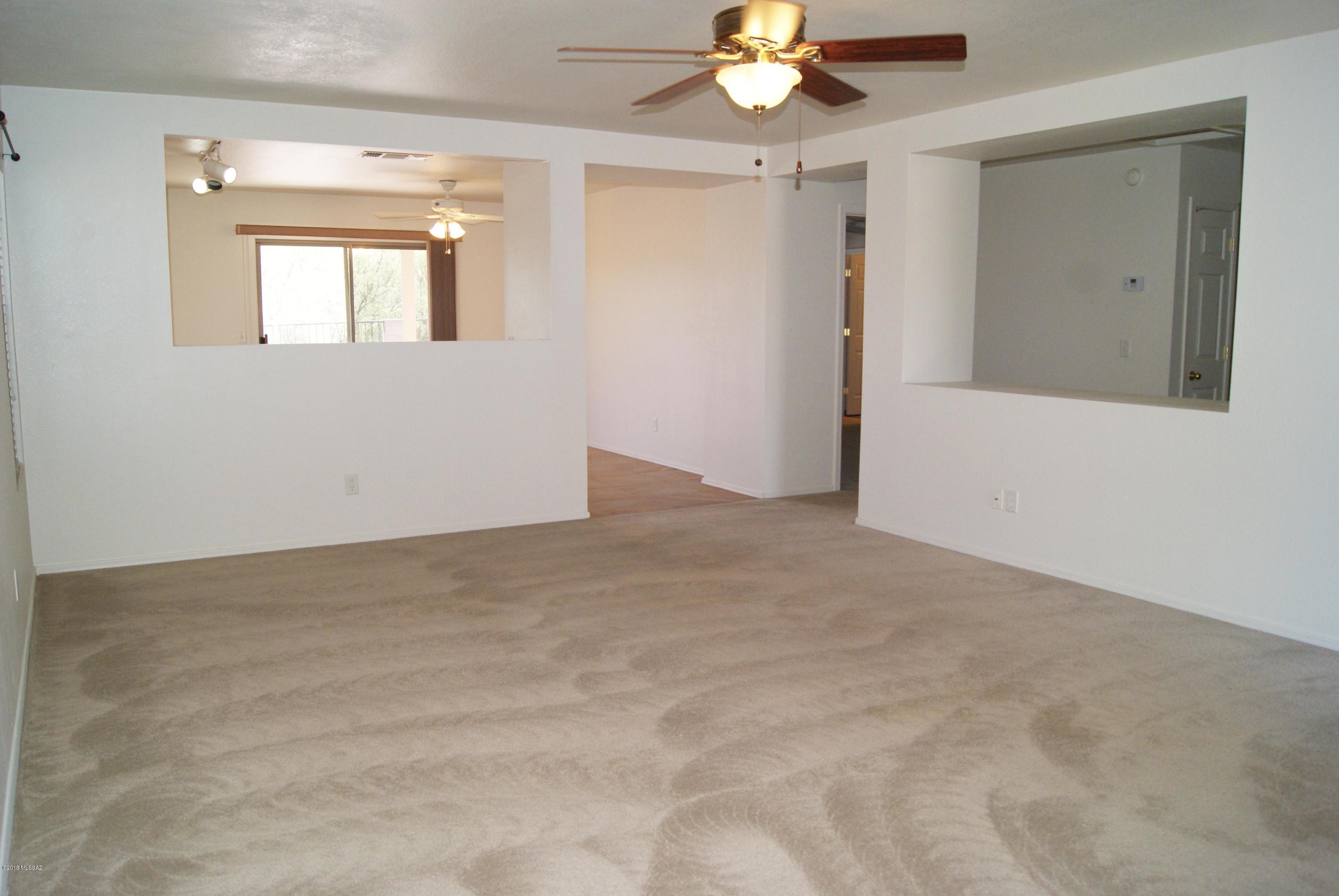 Arizona La Victoria (1-131) - Residential Lease