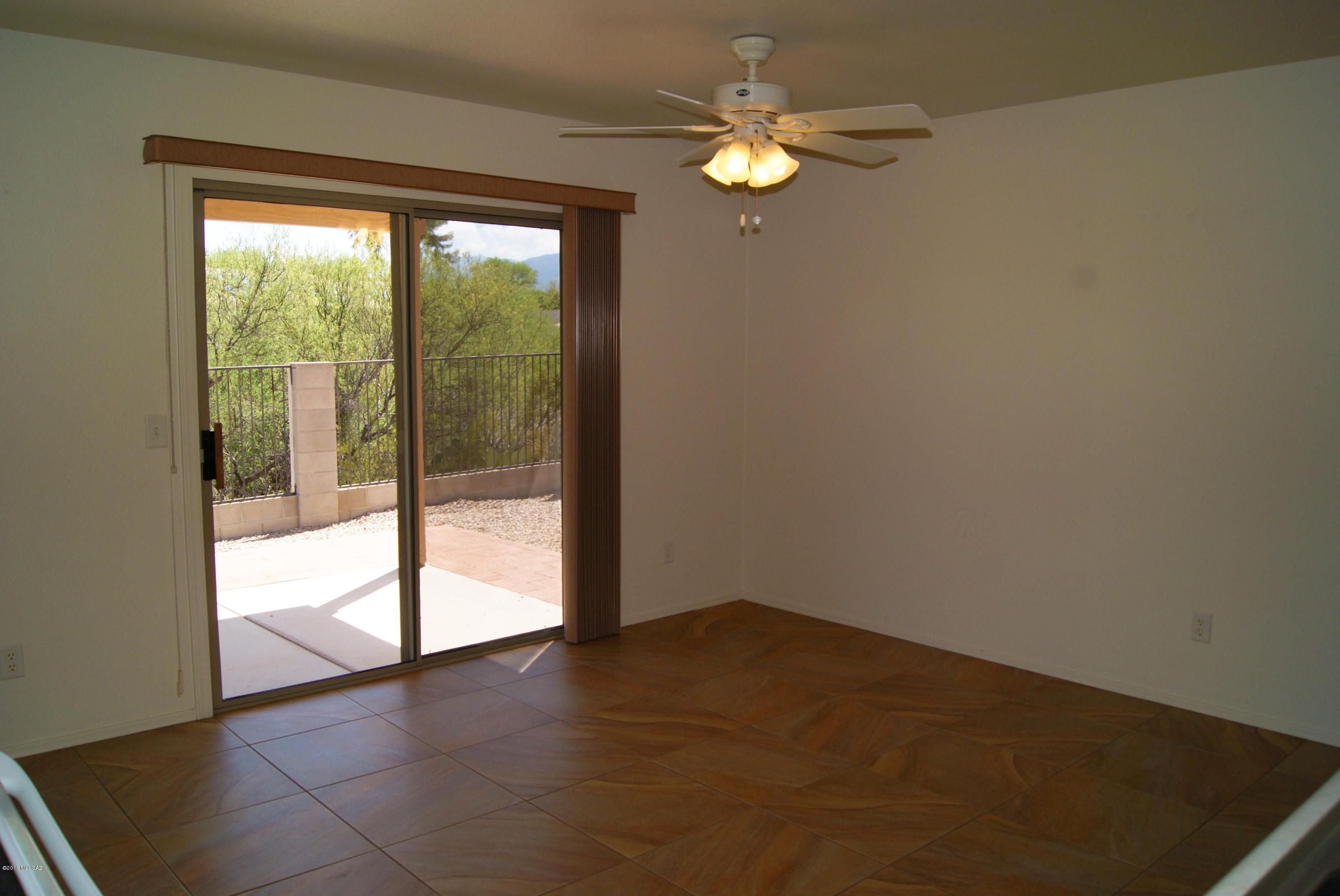Arizona La Victoria (1-131) - Residential Lease