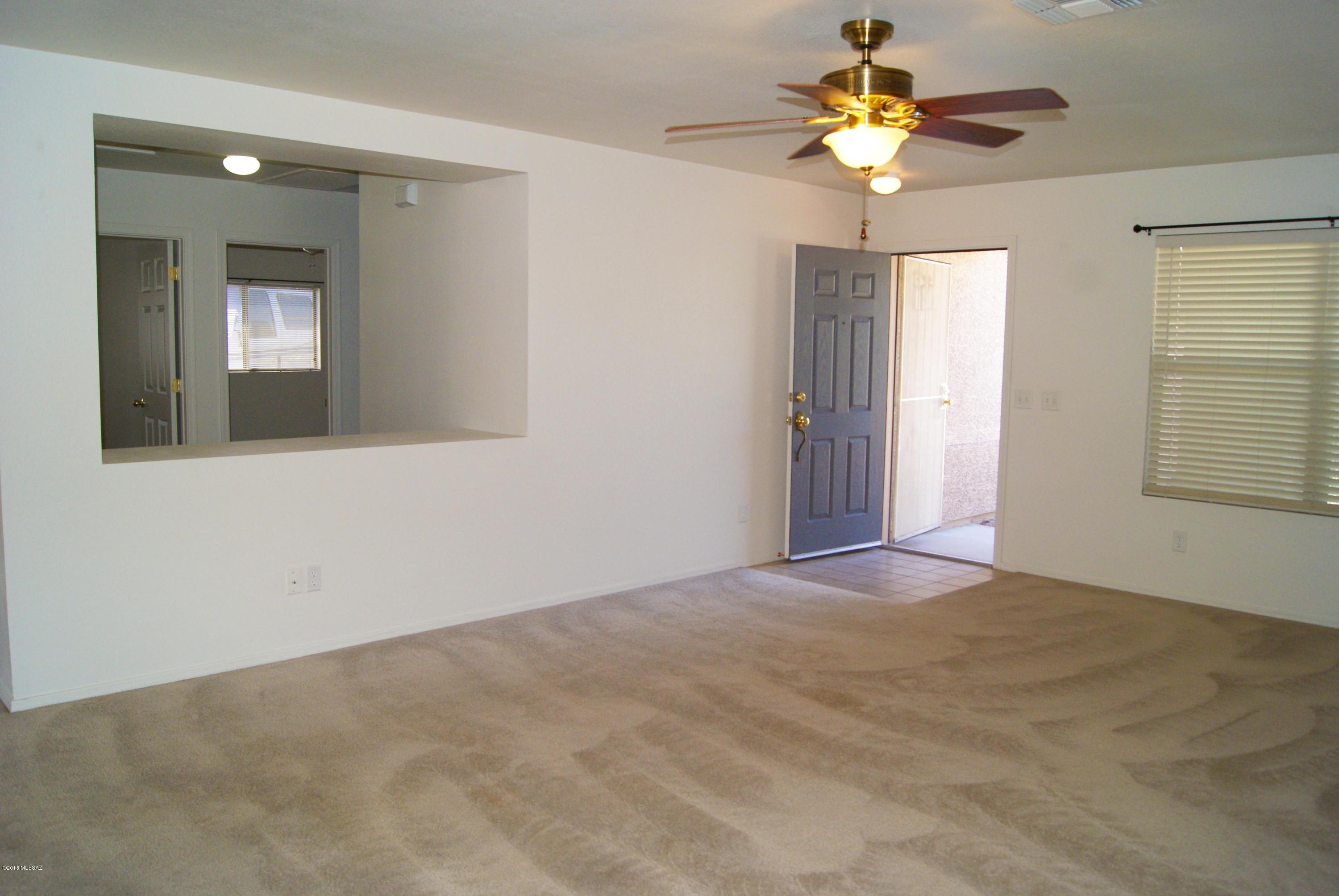 Arizona La Victoria (1-131) - Residential Lease