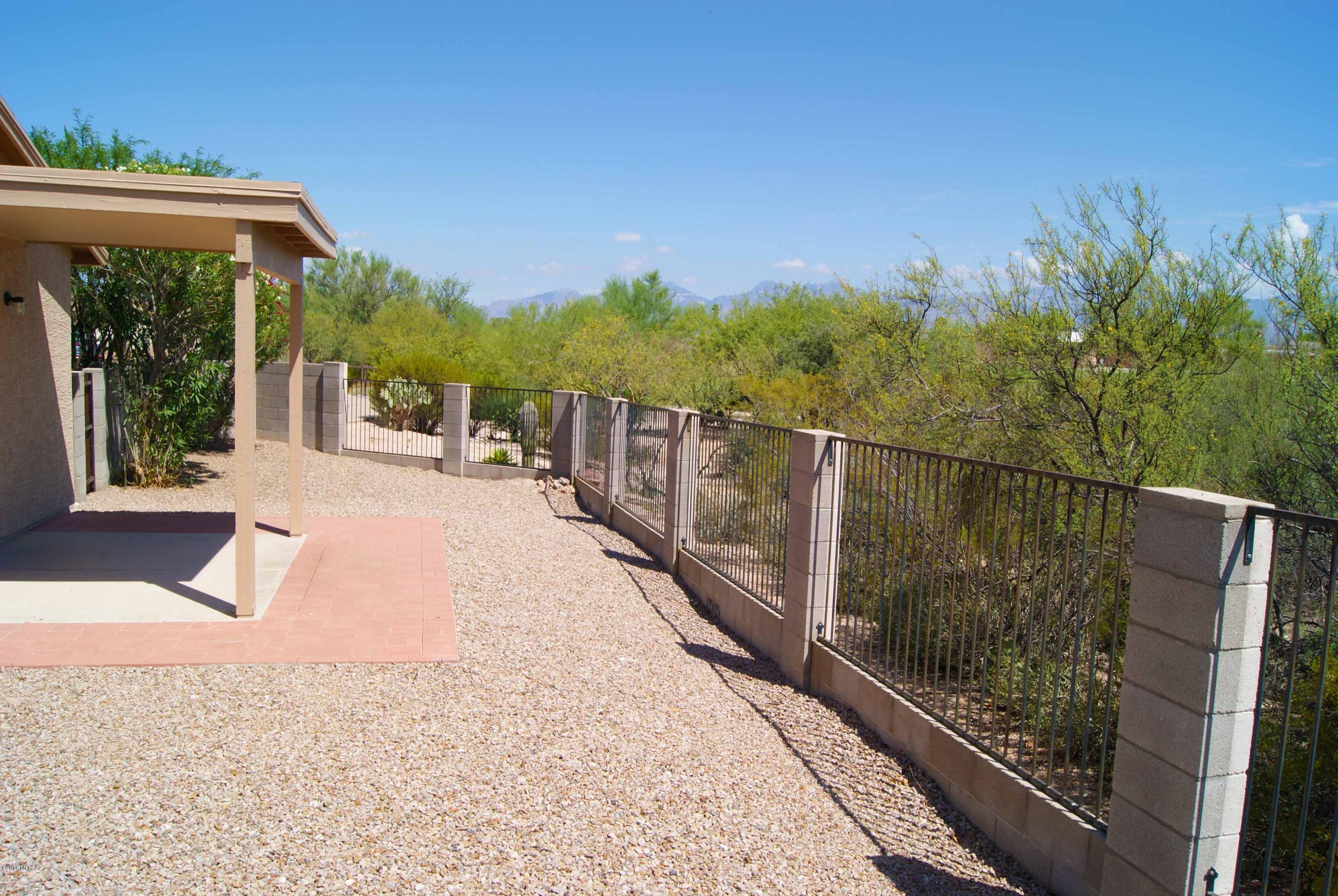 Arizona La Victoria (1-131) - Residential Lease