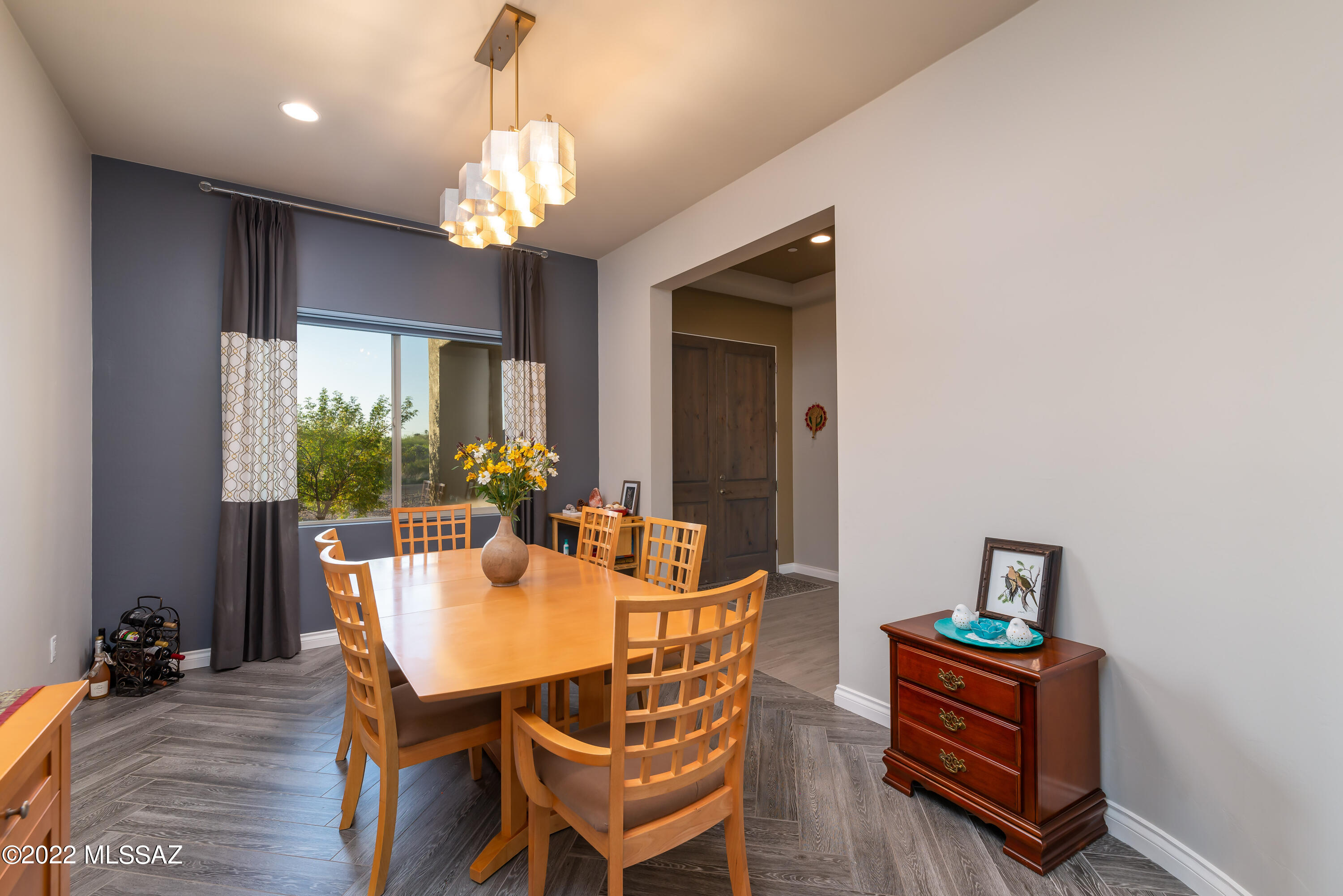 Yolanda Oasis - Residential