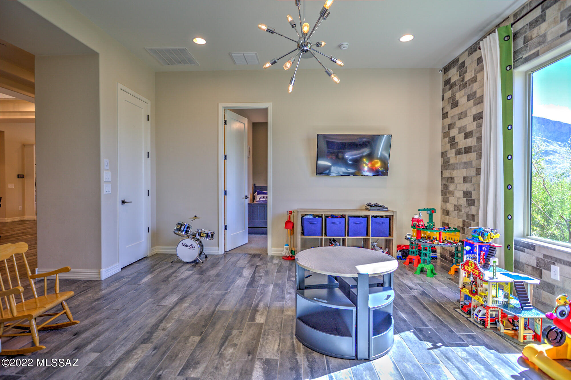 Sanctuary At Silverhawke - Residential
