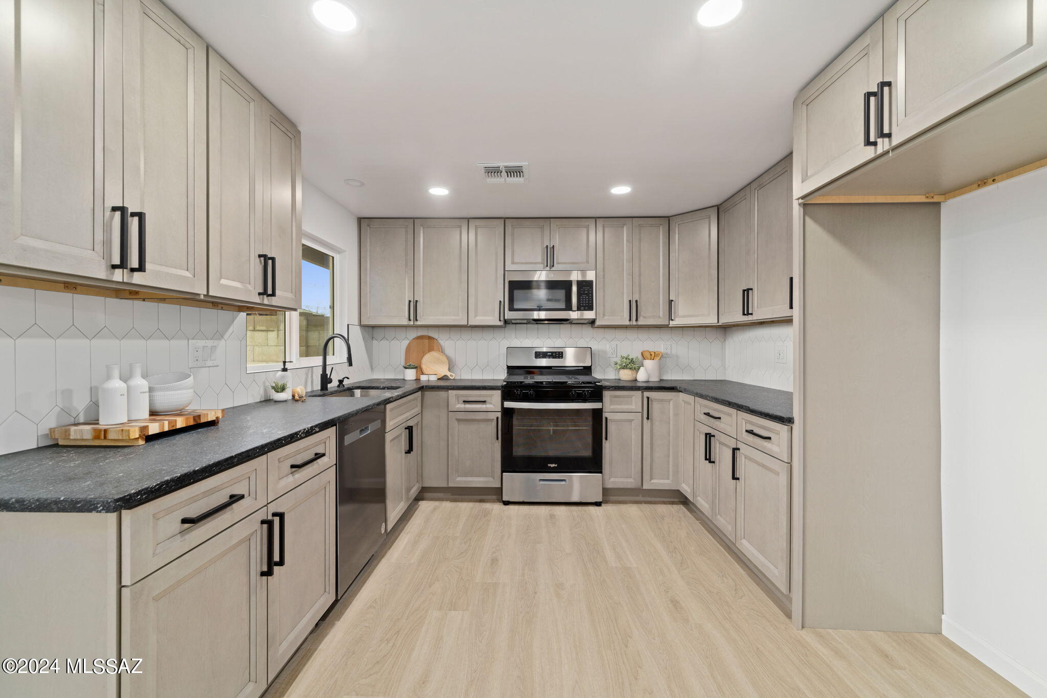 Salida Del Sol (1-274) - Residential