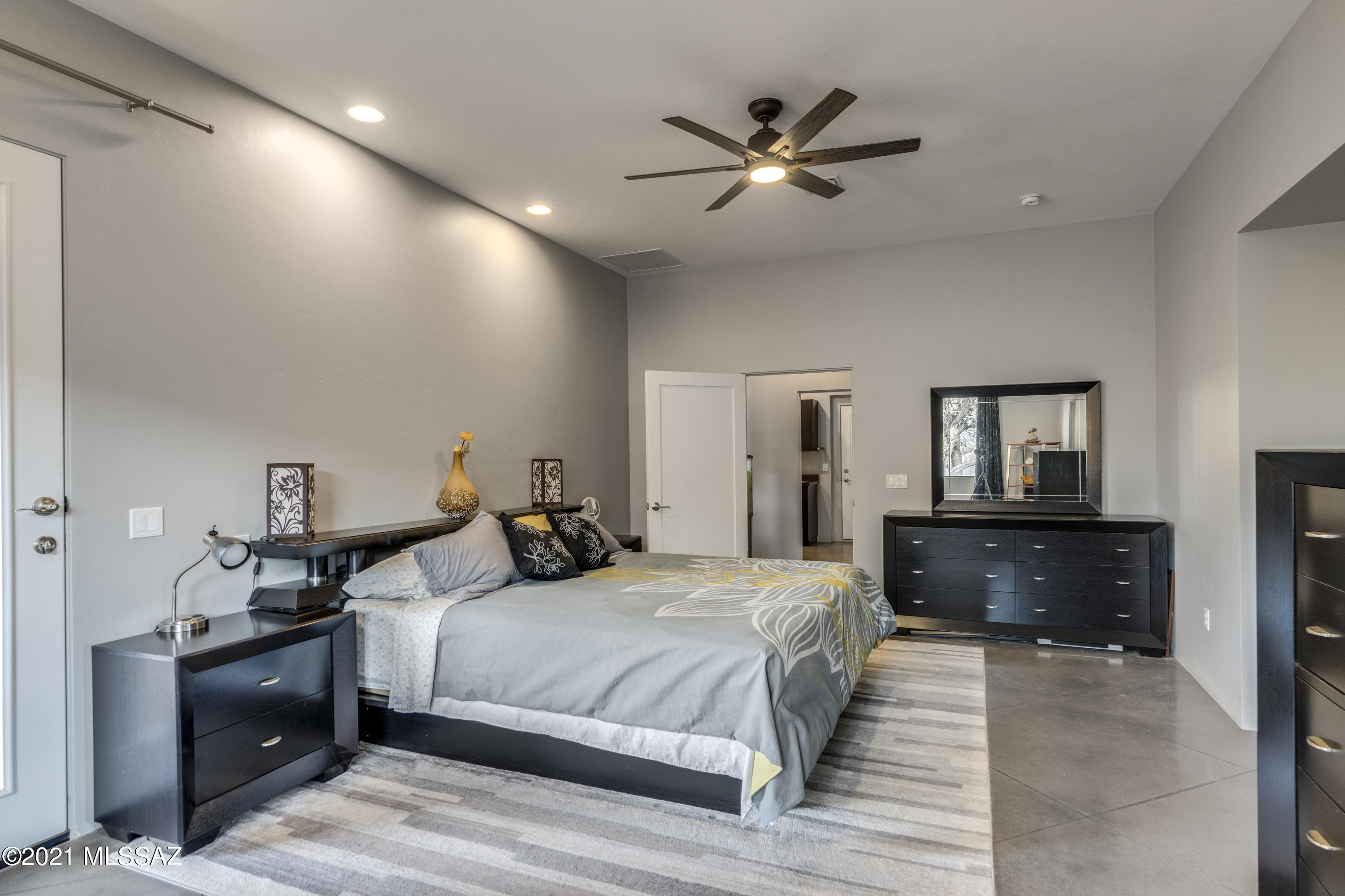 Snyder Creek Canyon (1-29) - Residential