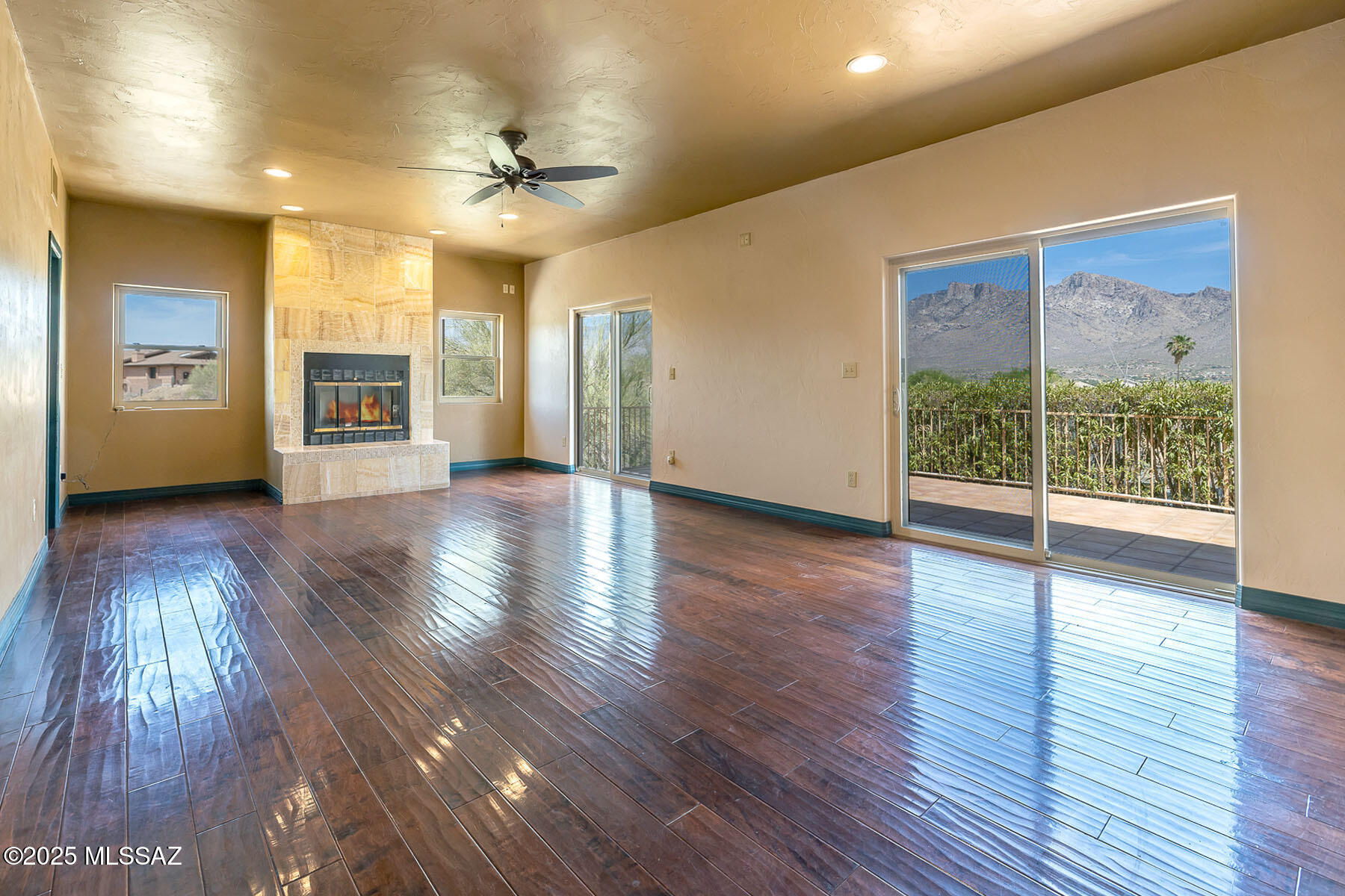Monte Del Oro (1-187) - Residential