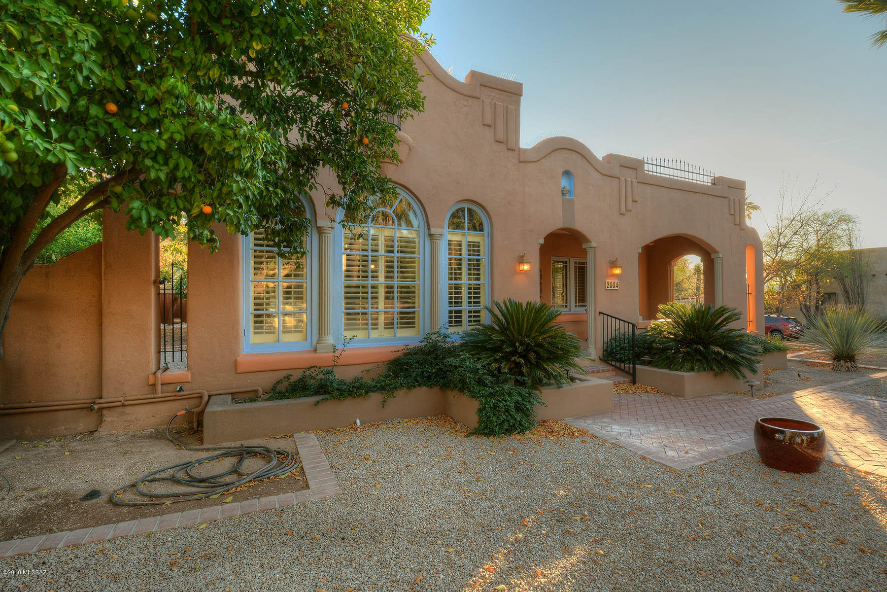 University Manor - Residential