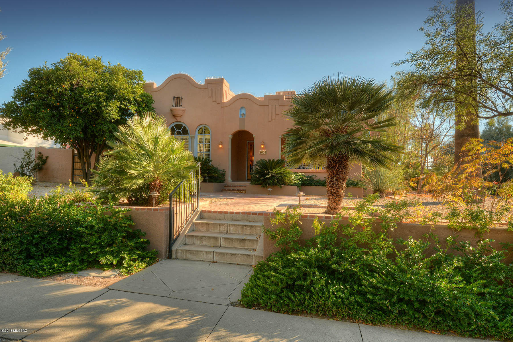 University Manor - Residential