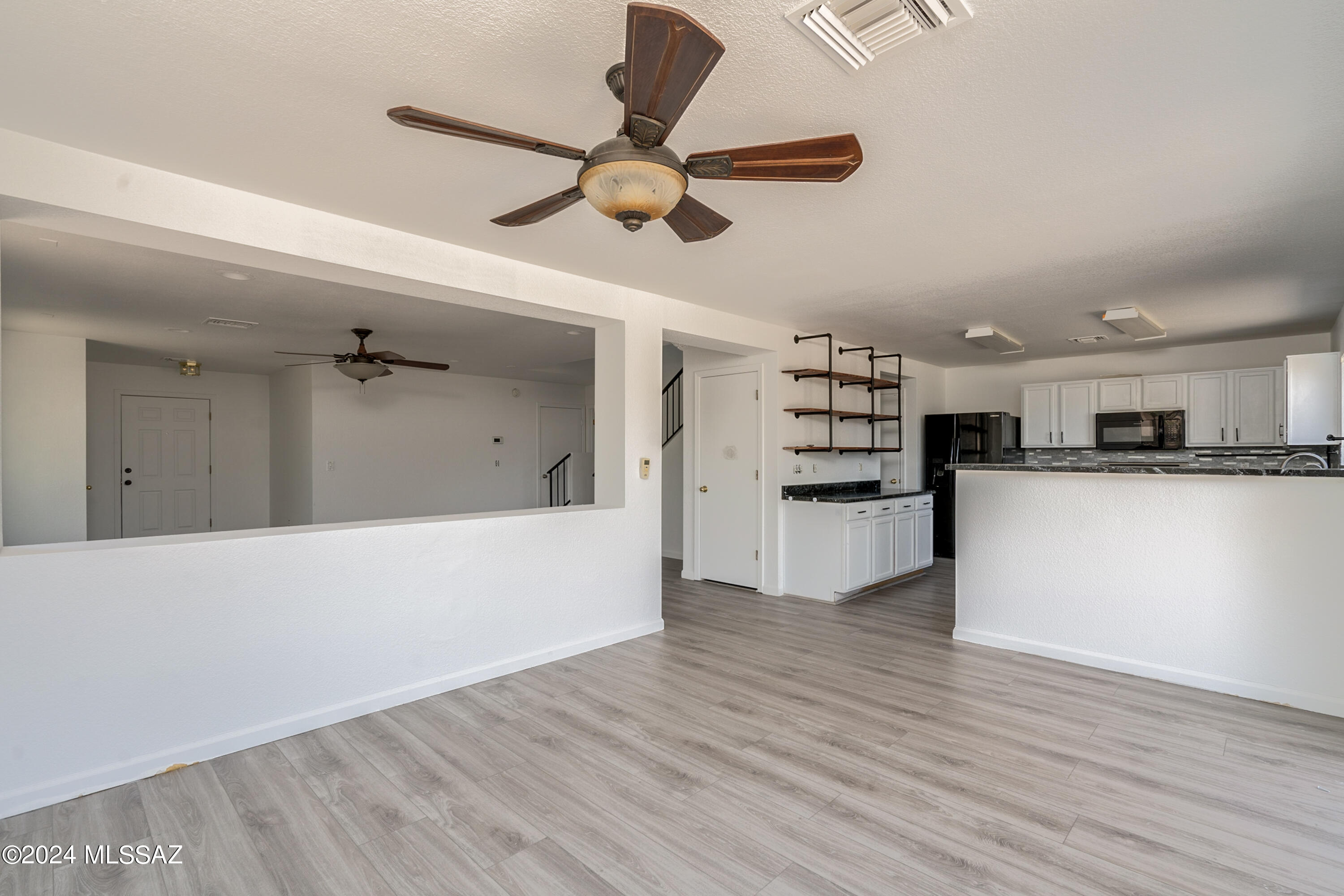 La Tierra Buena (1-207) - Residential
