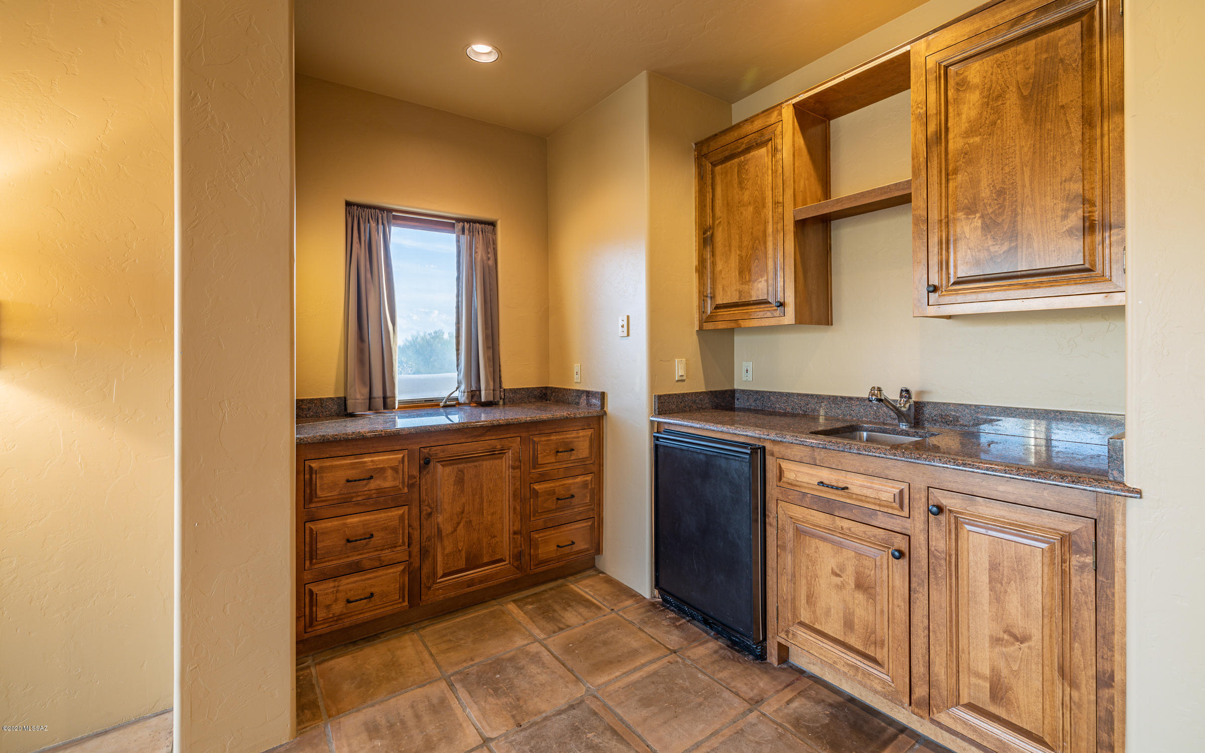 Honey Bee Canyon Estates - Residential