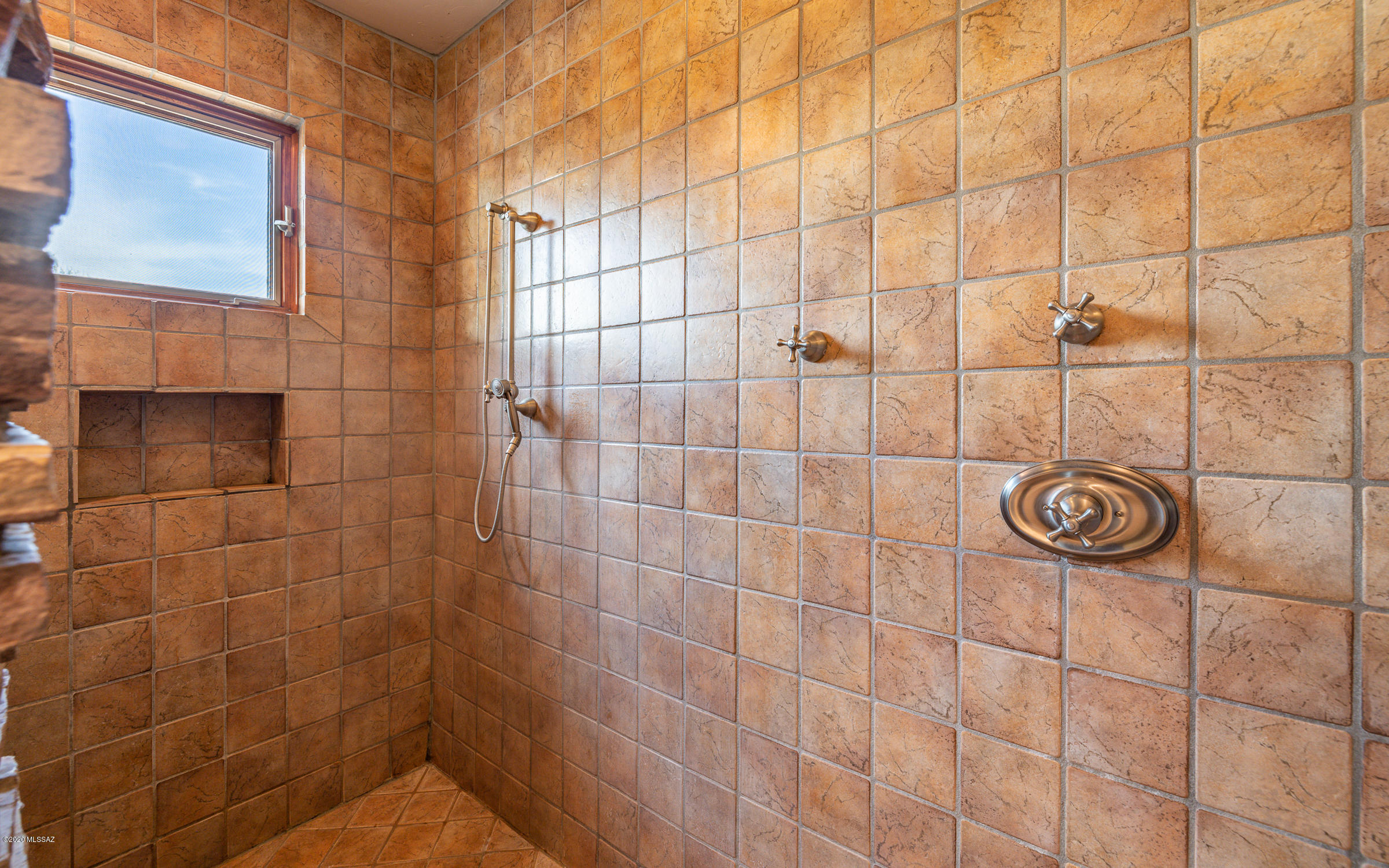Honey Bee Canyon Estates - Residential