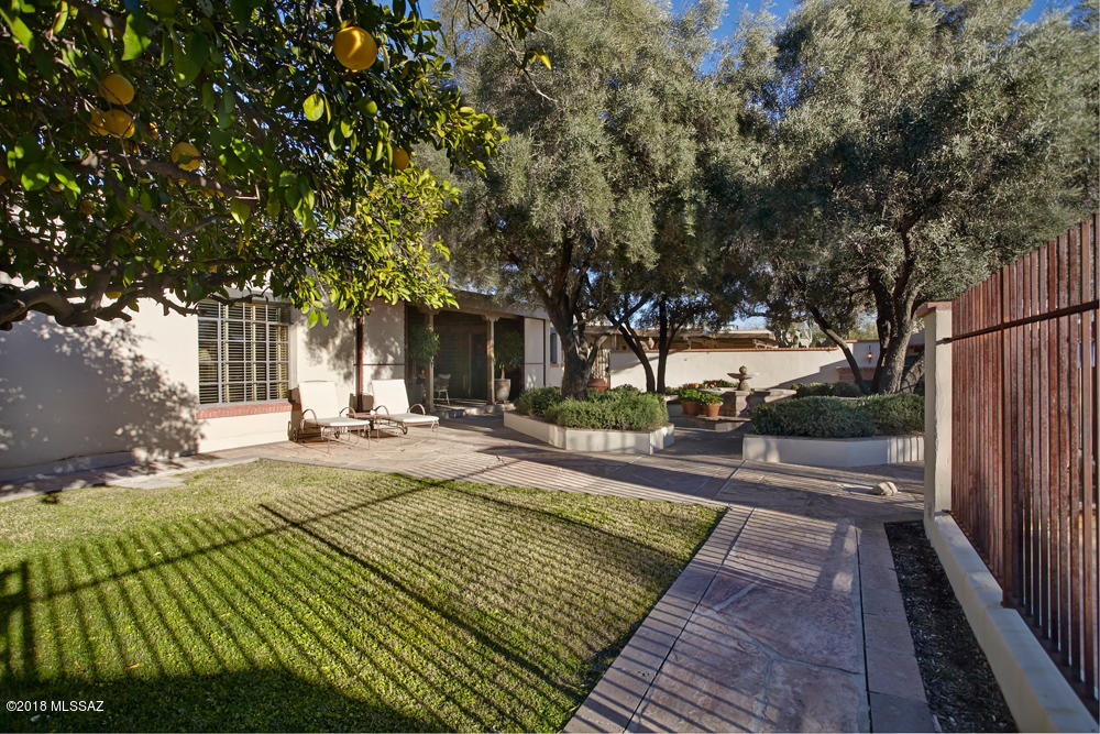 Casas Adobes Addition - Residential