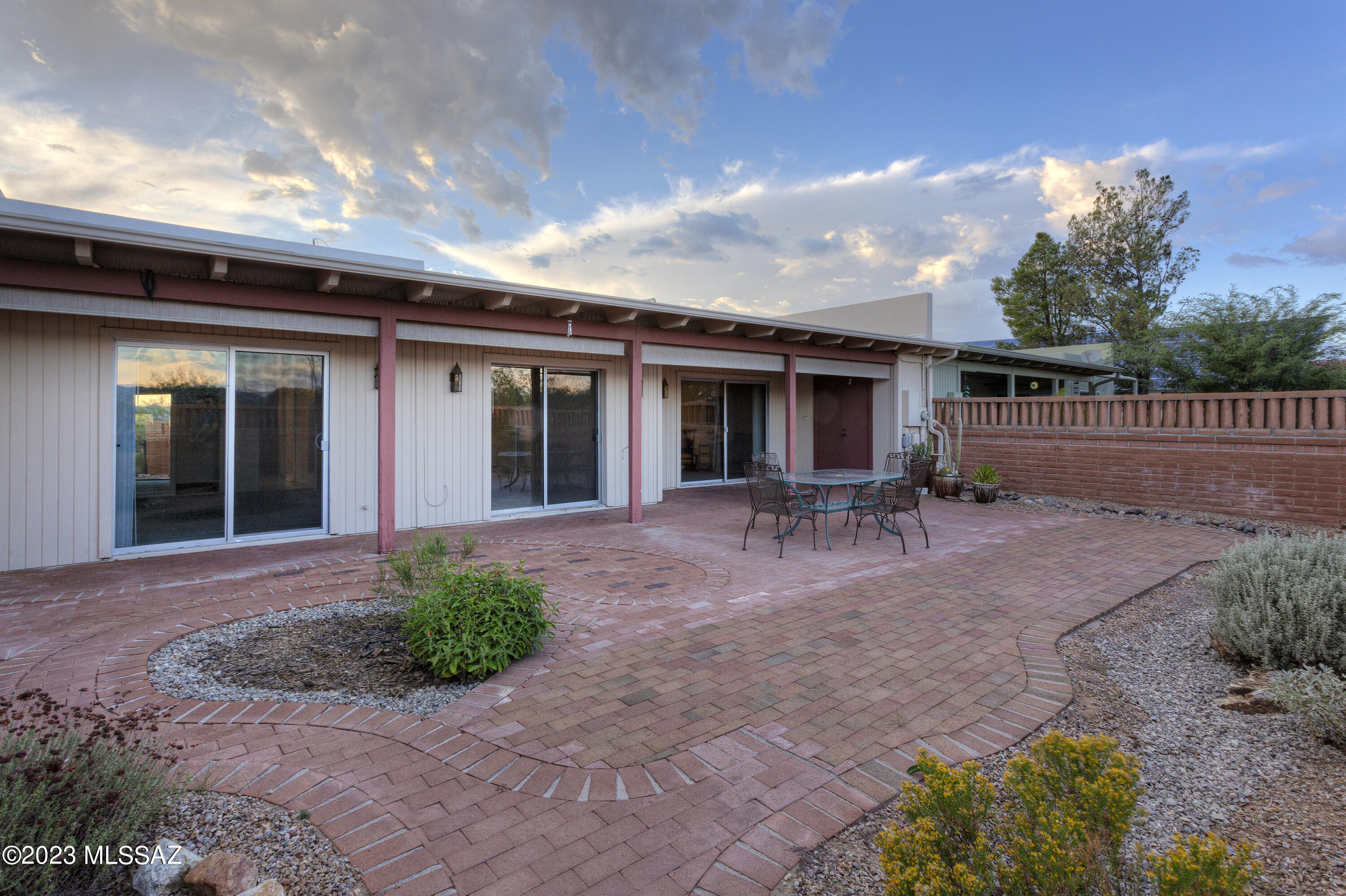 Green Valley Townhouses NO.6(1-84) - Residential