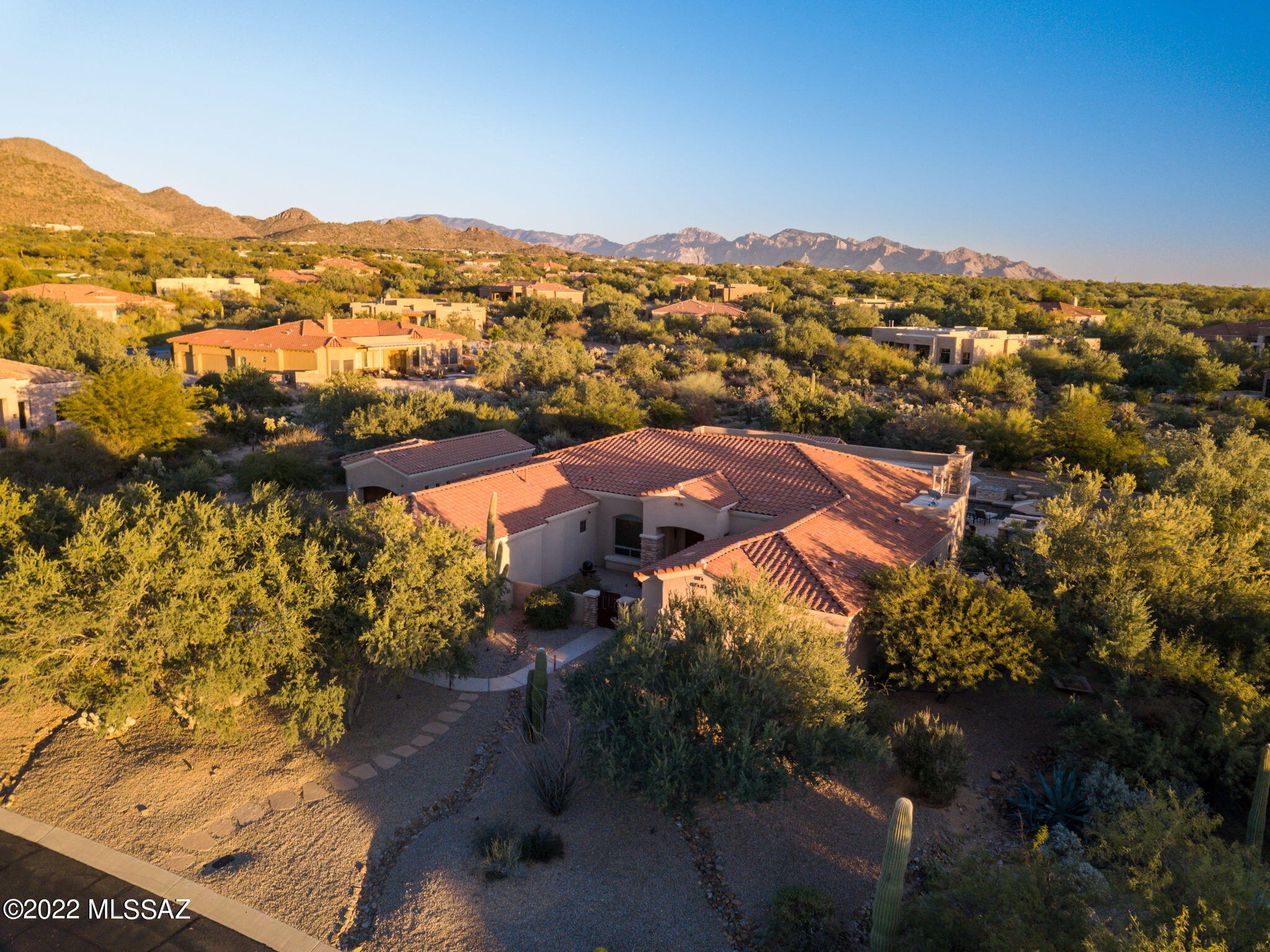 Dos Lagos at Dove Mountain (1-91) - Residential