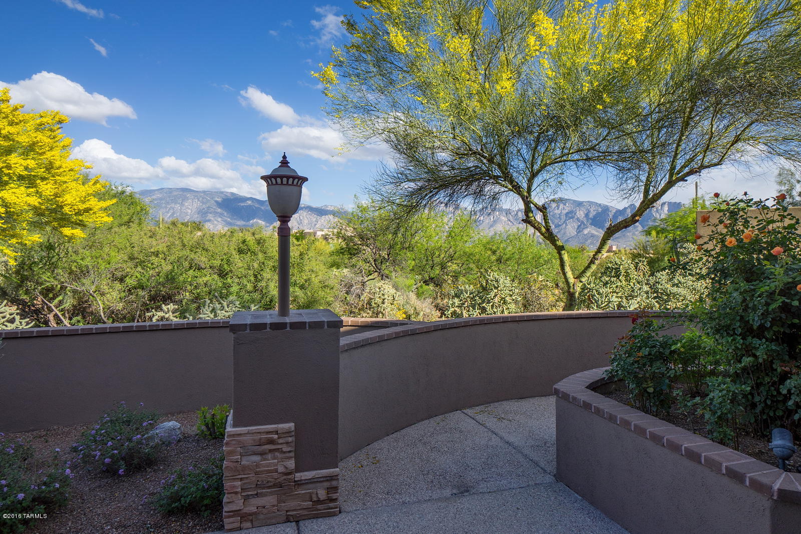 Honey Bee Ridge(The Estates At) - Residential