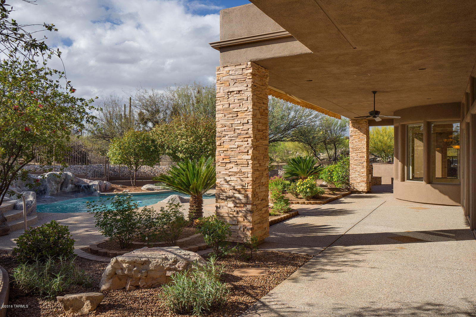 Honey Bee Ridge(The Estates At) - Residential