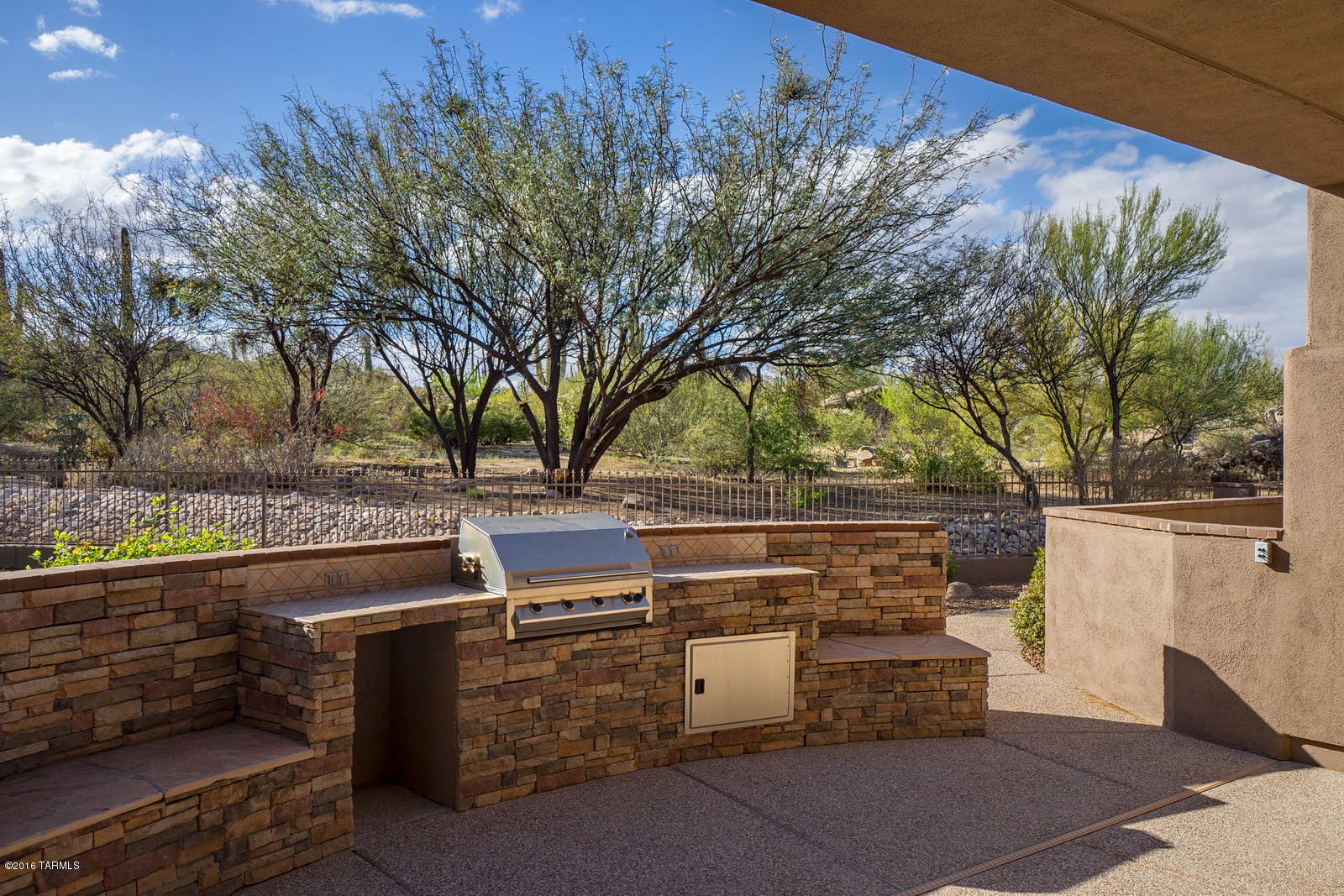 Honey Bee Ridge(The Estates At) - Residential
