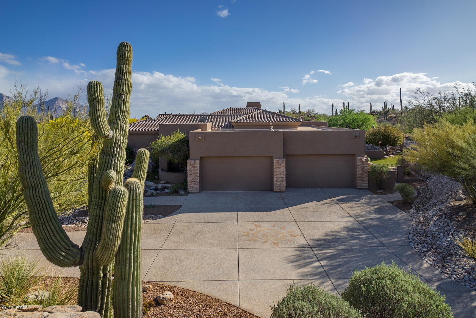 Honey Bee Ridge(The Estates At) - Residential