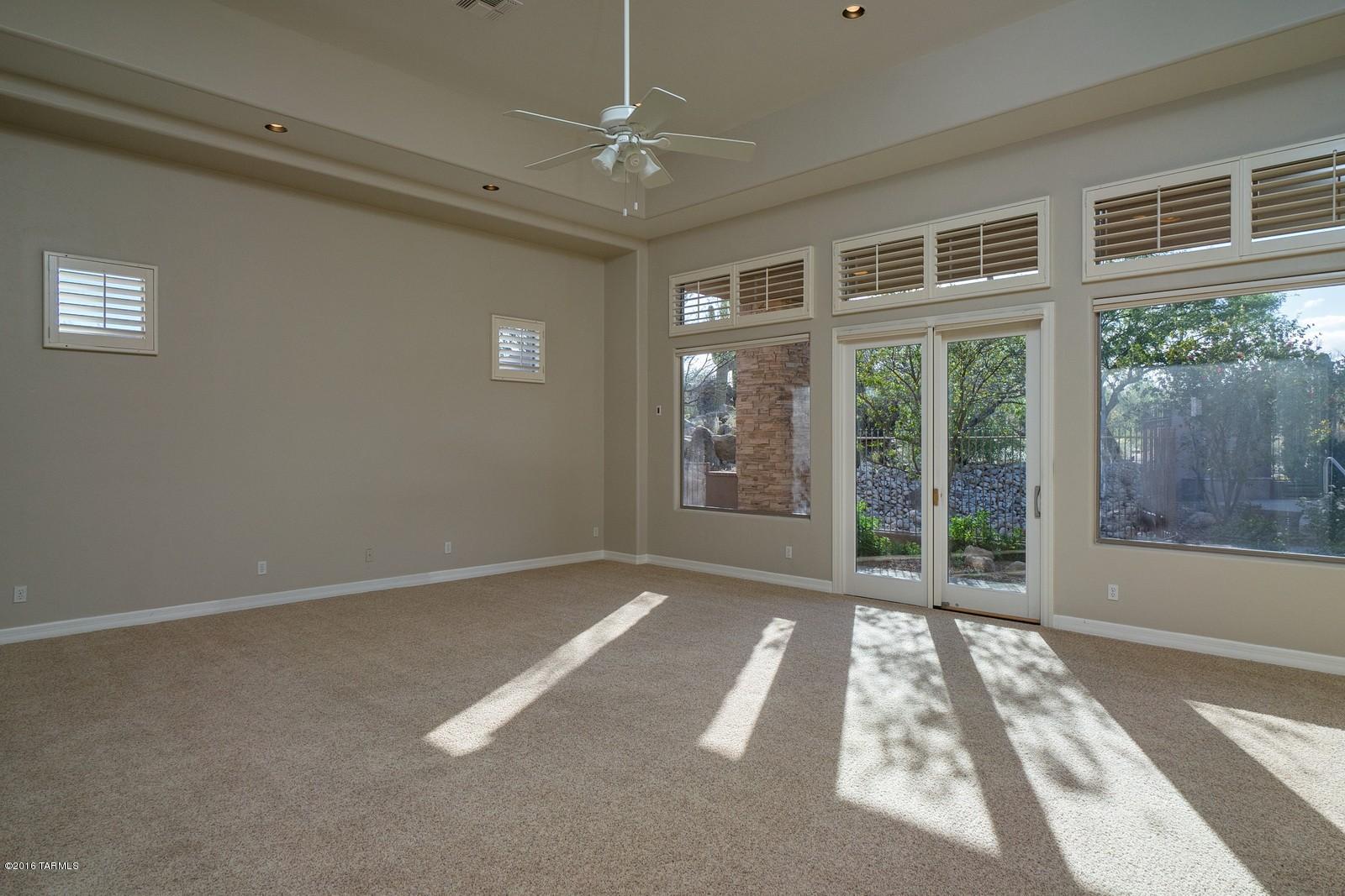 Honey Bee Ridge(The Estates At) - Residential