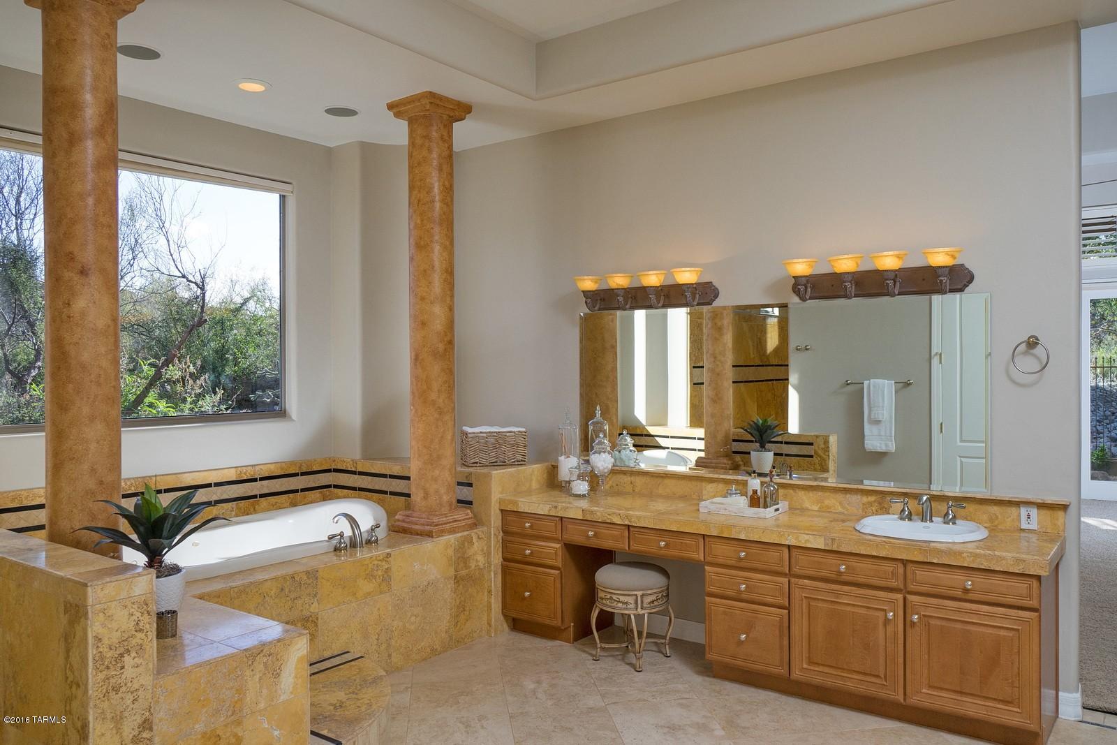 Honey Bee Ridge(The Estates At) - Residential