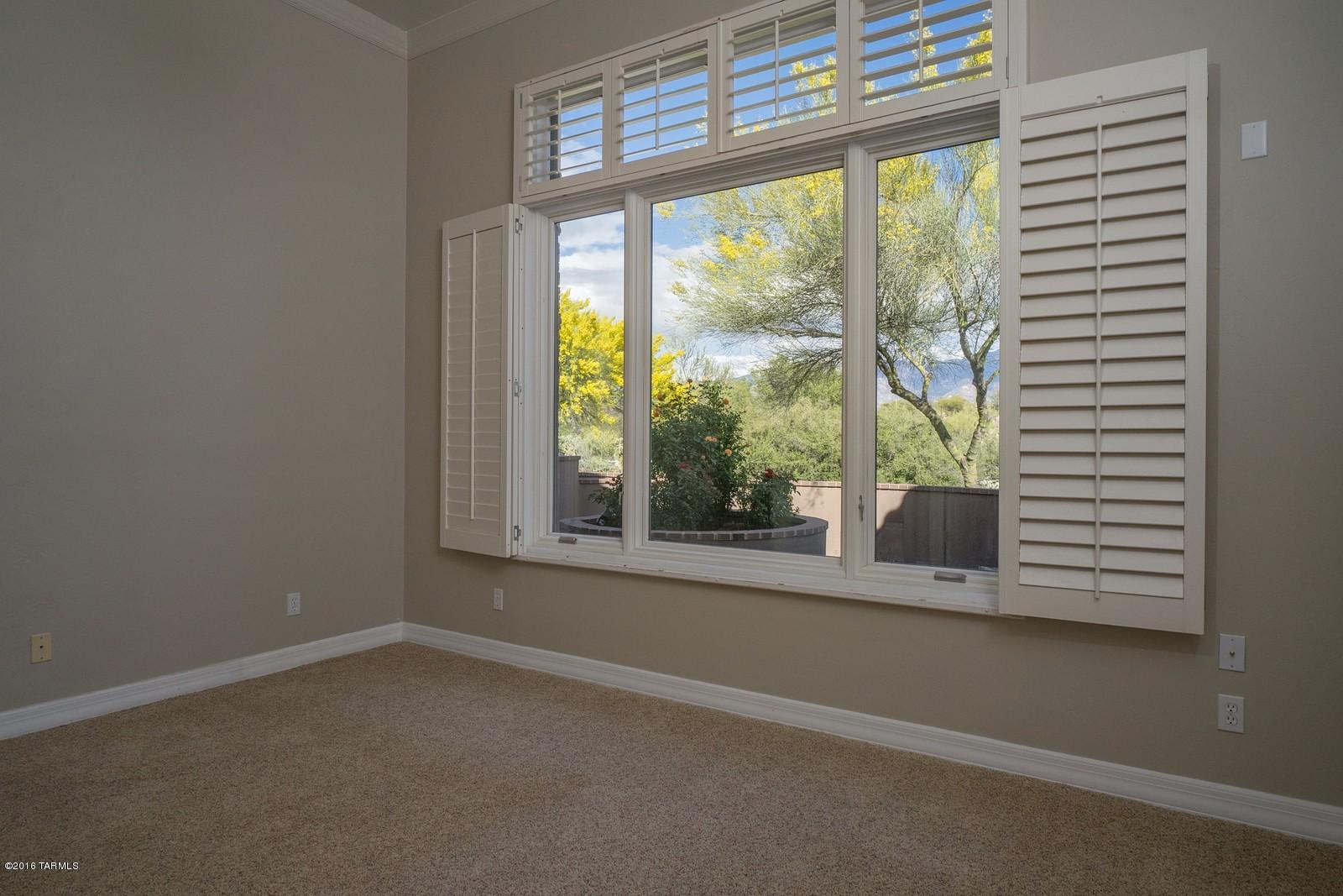 Honey Bee Ridge(The Estates At) - Residential
