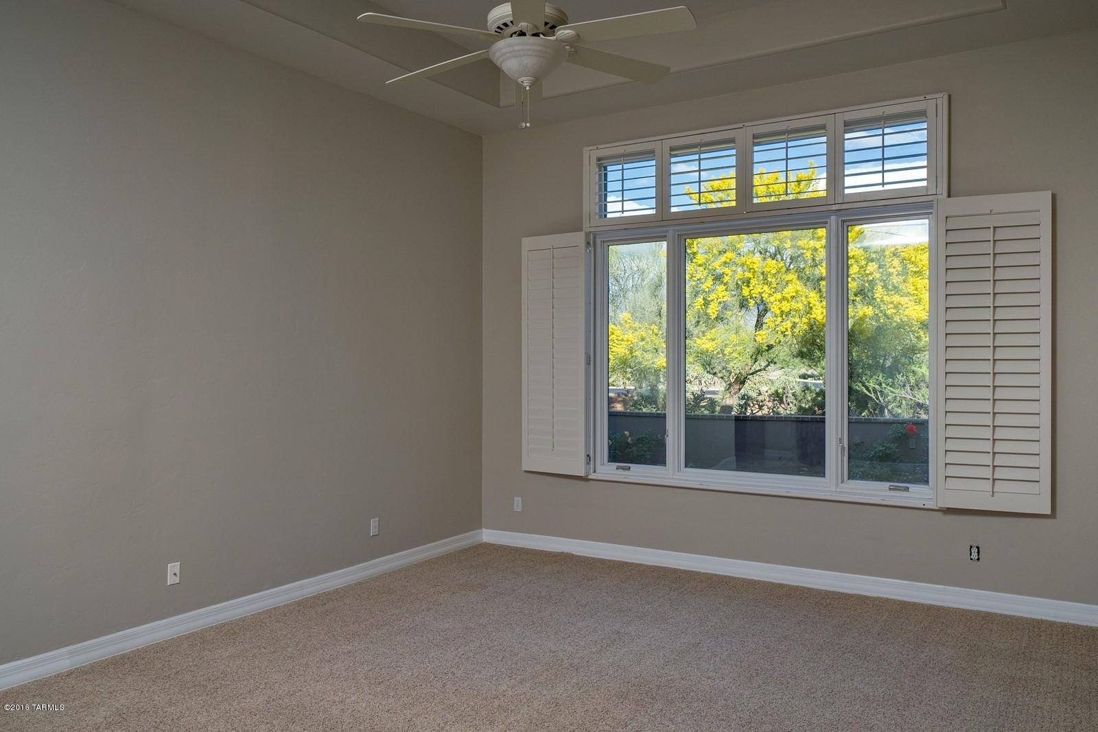 Honey Bee Ridge(The Estates At) - Residential
