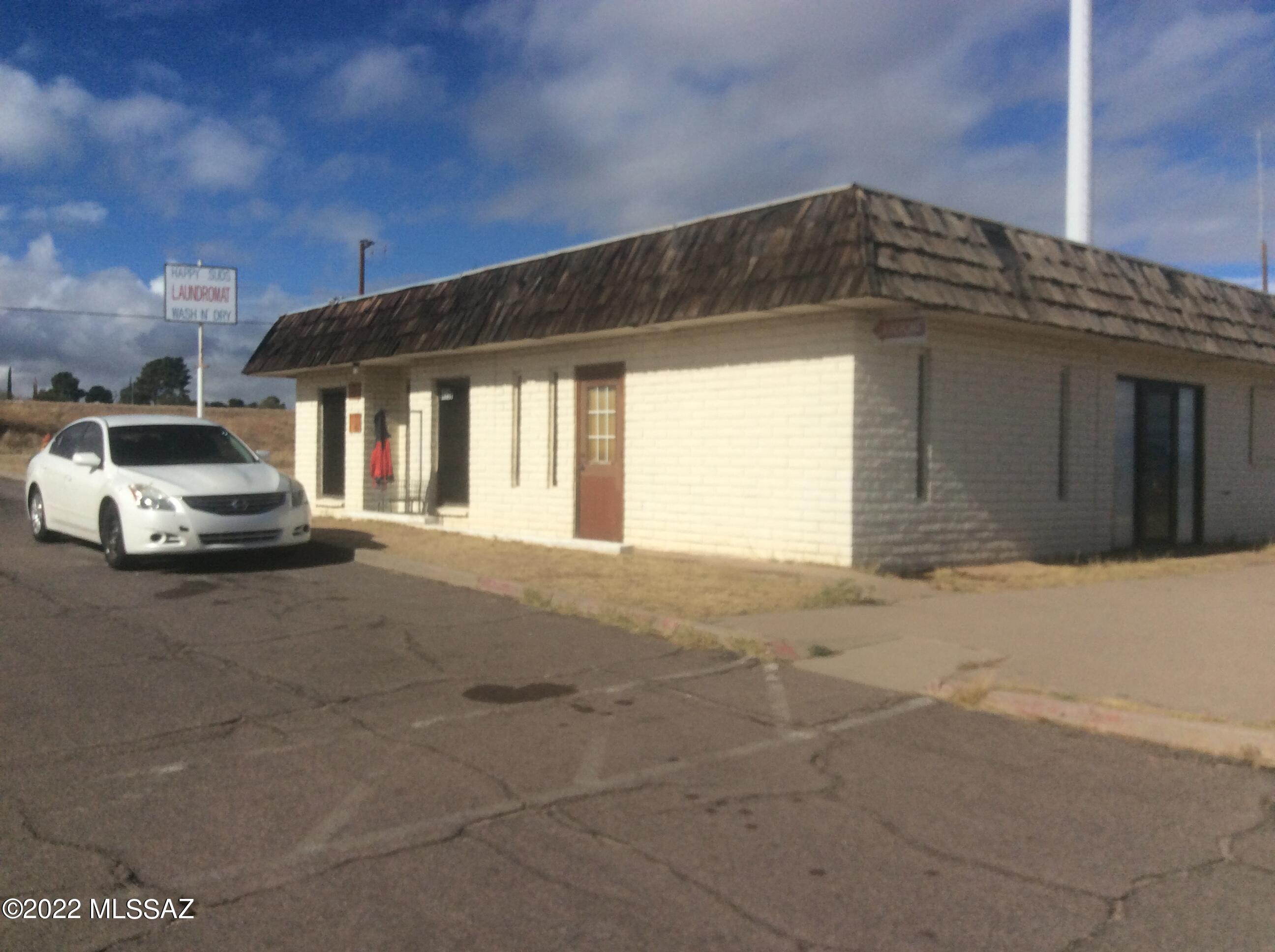 Great investment opportunity! This 1,600 sq ft commercial building features two fully rented units.
Unit A is currently operating as a hair salon
Unit B is a laundromat
Both tenants are long-term and in place and the new owner must honor the existing leases.
All personal property, including salon equipment and washers/dryers, belong to the tenants and are not included in the sale.
This building is a portion of parcel 307-08-386. Property taxes are based on the entire parcel.
