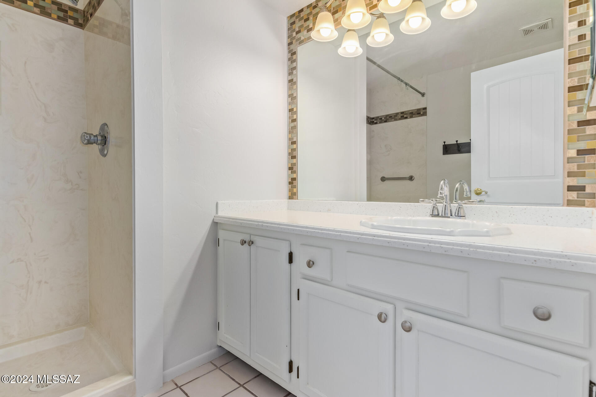 Belle Vista Townhomes (1-83) - Residential Lease
